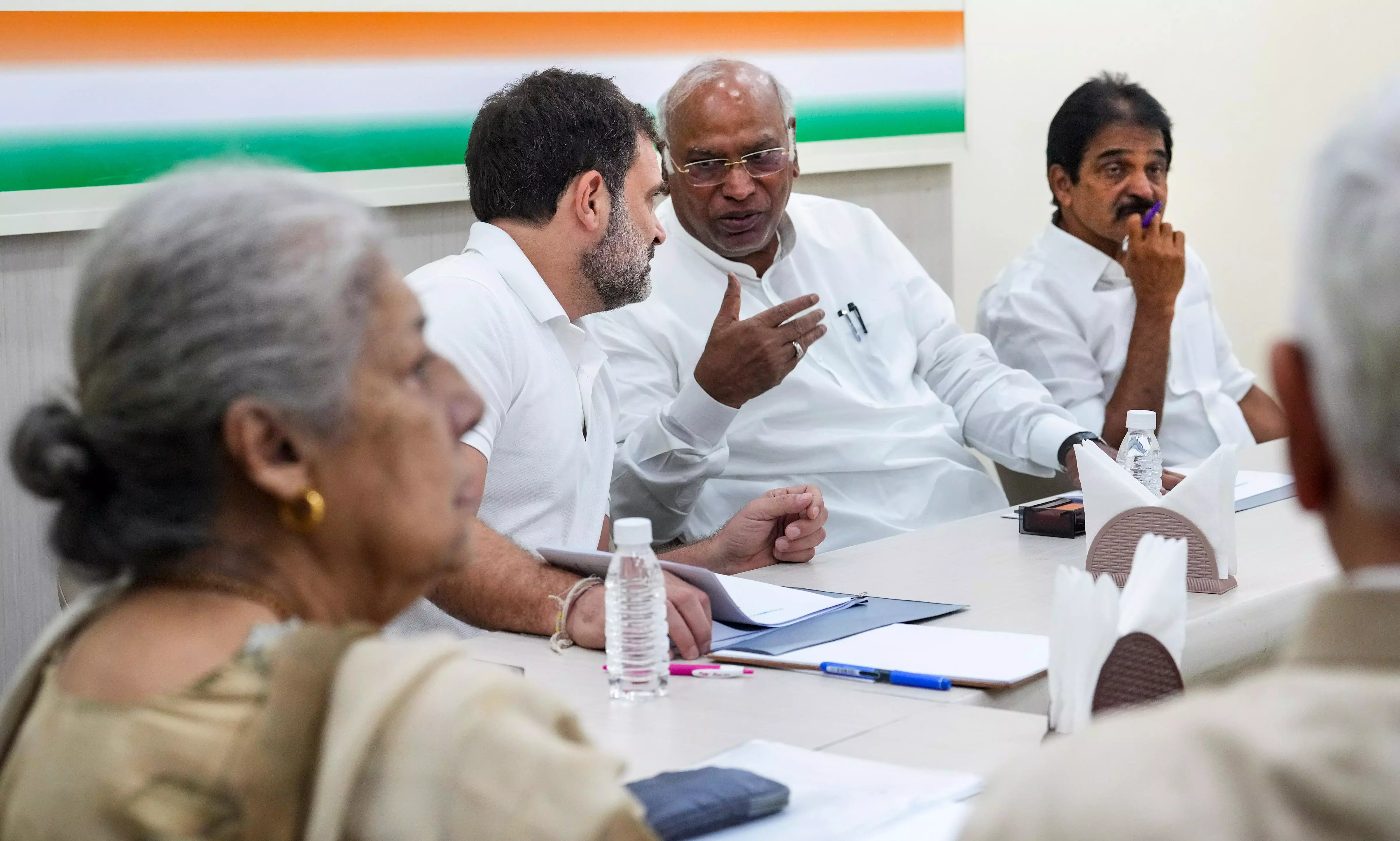 Govts anti-youth policies causing job shortage; will face consequences in polls: Kharge