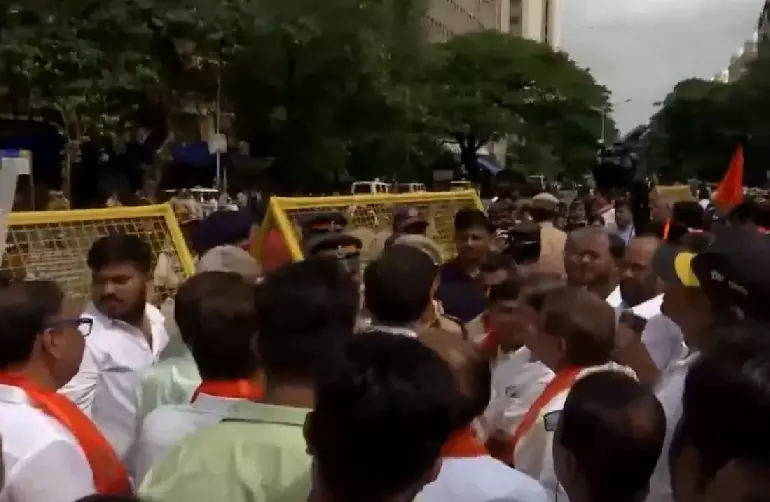 Shivaji Maharaj statue collapse: MVA holds protest march from iconic Hutatma Chowk