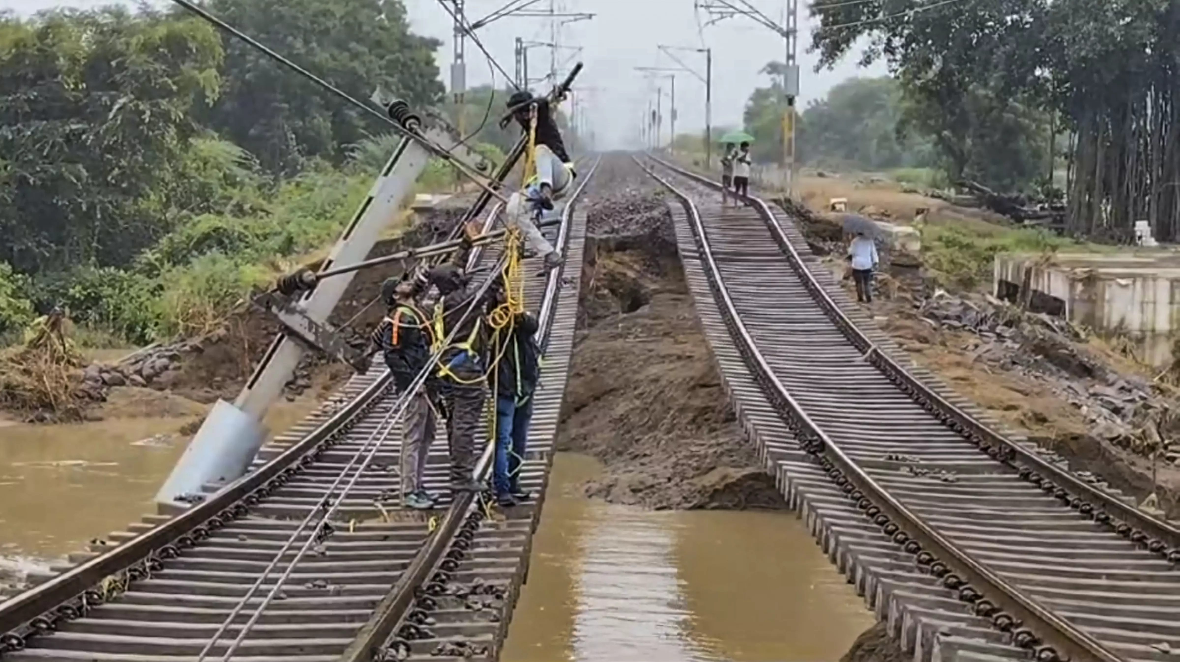 Telangana: CM Revanth, BRS’s KTR in slugfest over devastating floods