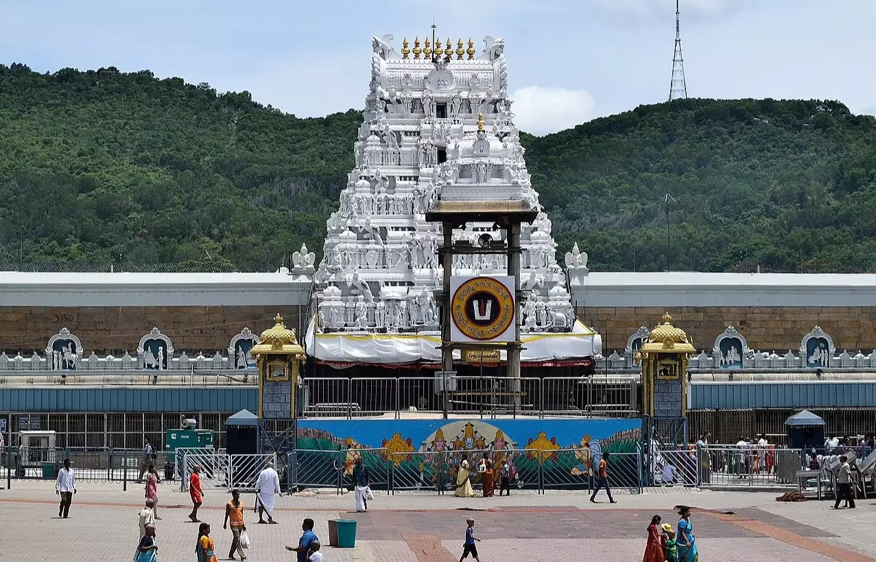 Amid purification, Naidus push for over 200 liquor shops in Tirupati raises eyebrows