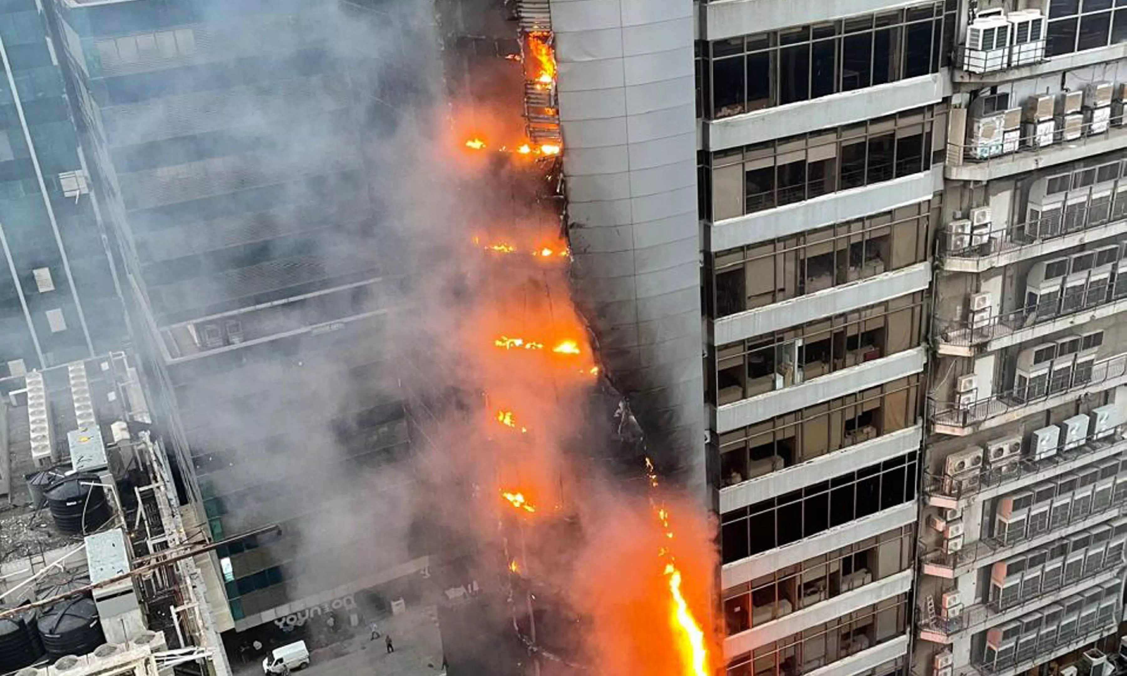 Mumbai | Over two hours on, firefighting still underway at Times Tower