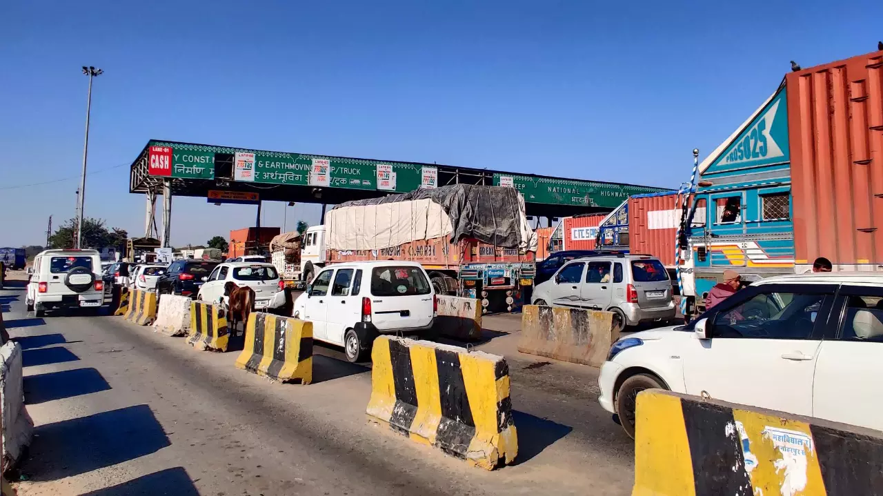 Toll booth gates, FASTag