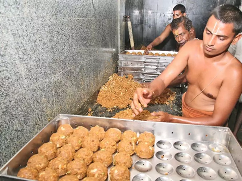 Tirupati laddu row: Prayagraj temples urge devotees to offer coconut, fruits instead of sweets