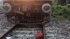 UP: Gas cylinder found on rail track, goods train driver uses emergency brakes