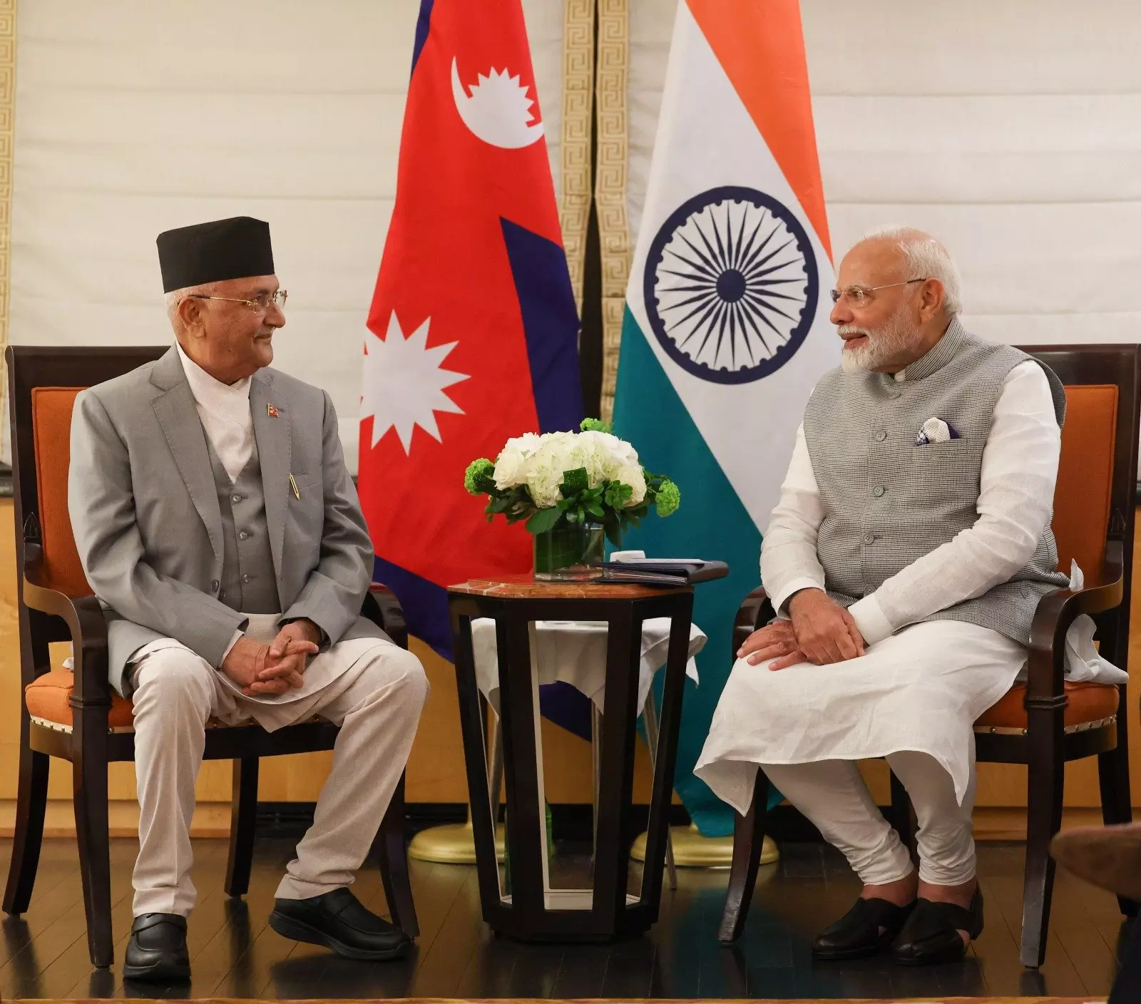 Prime Minister Narendra Modi with Nepal PM KP Oli