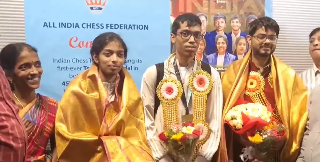 Chess heroes return home: Gukesh, Pragg, Vaishali, Srinath get huge welcome at Chennai