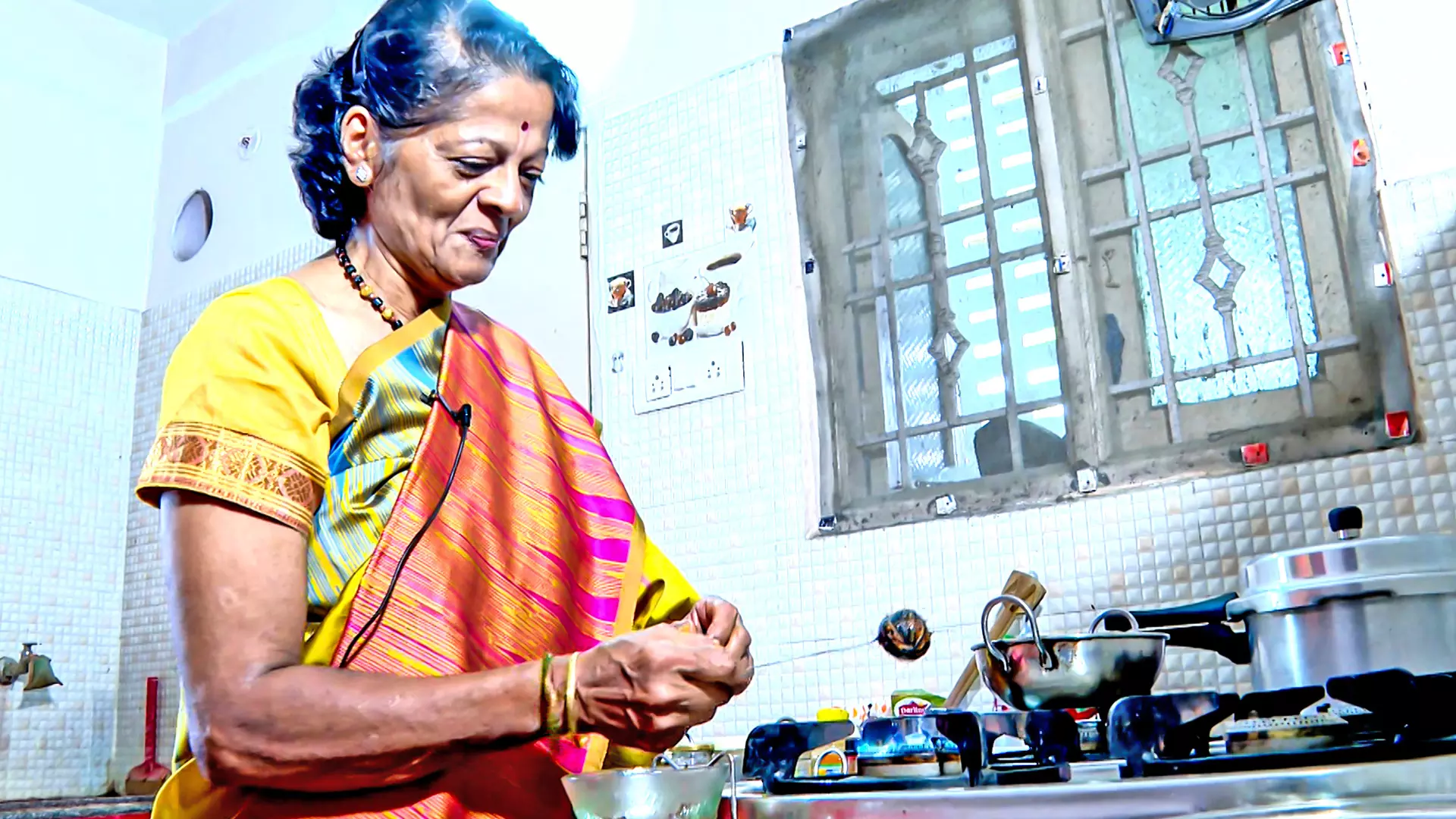 Ayshwarya Serfoji Raje Bhosale making Mutton Sunkti balls.