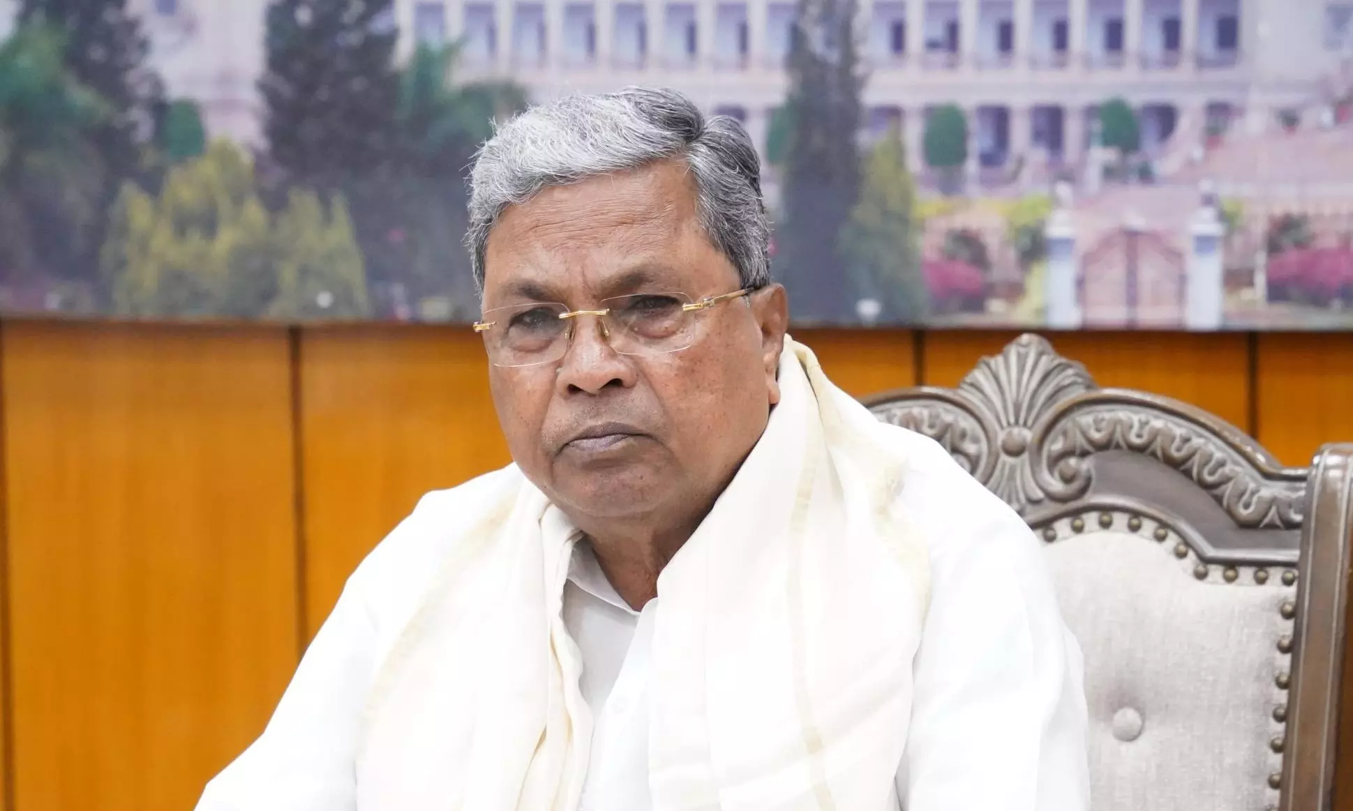 Karnataka Ministers back Siddaramaiah amid demand for resignation