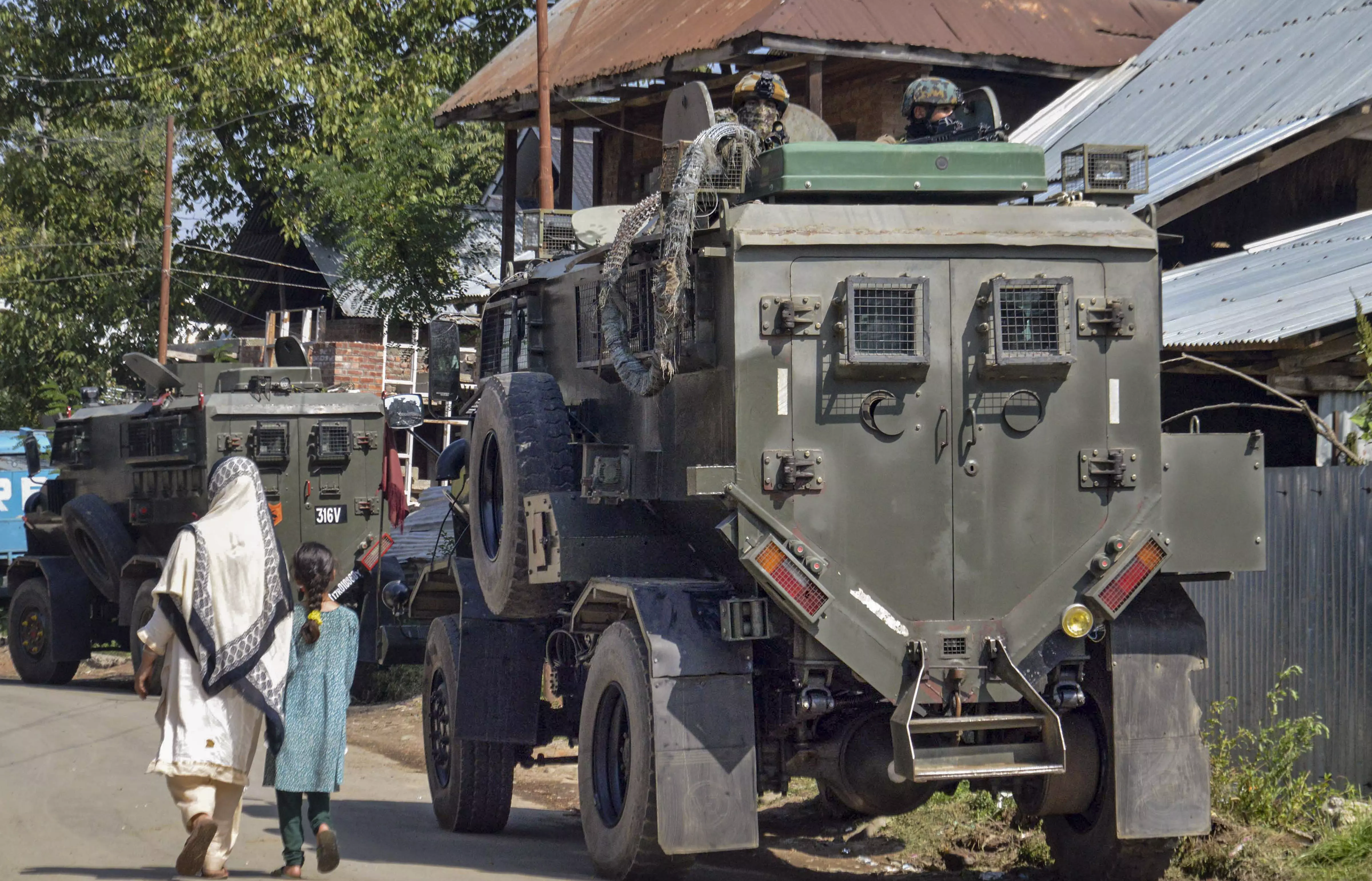 Jammu and Kashmir, Security forces