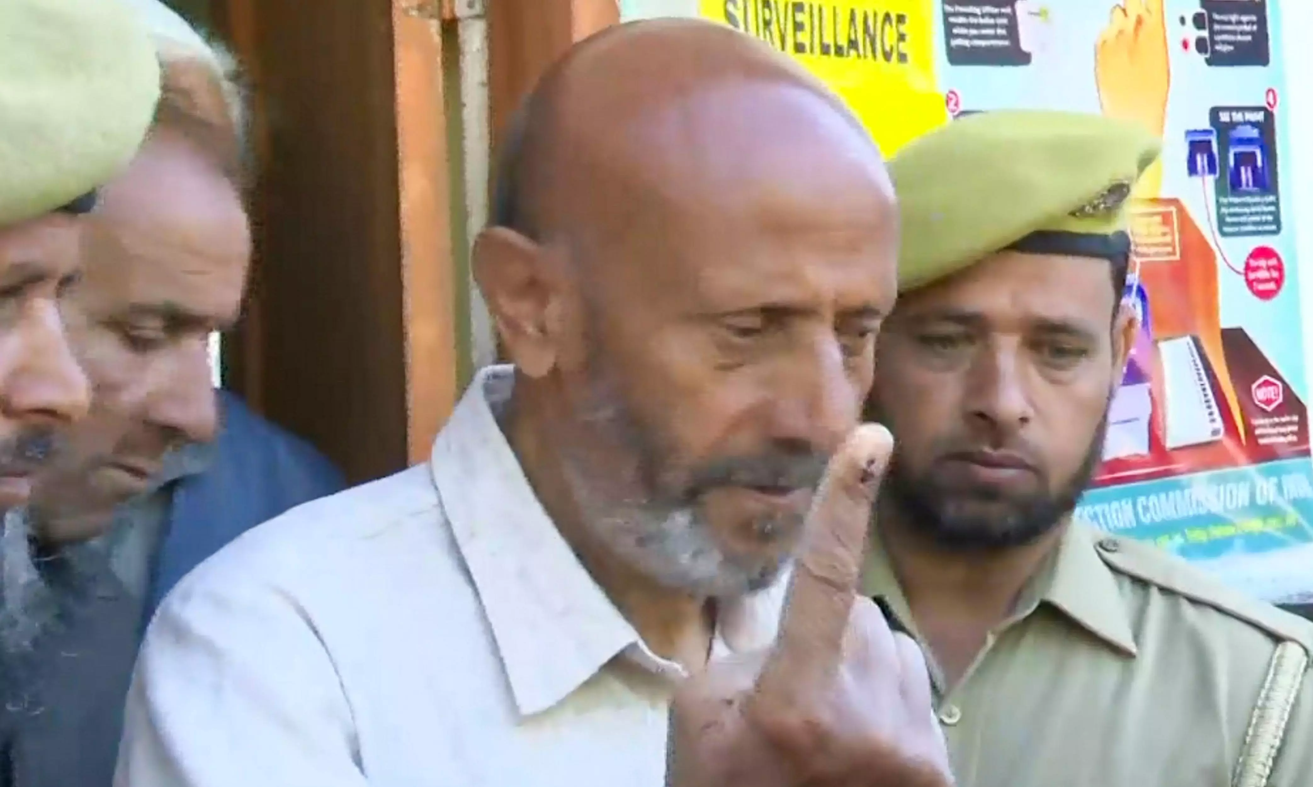 Terror funding case: Delhi HC seeks NIAs stand on Engineer Rashids bail plea