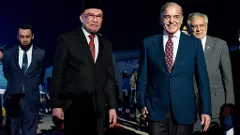 Malaysian Prime Minister Anwar Ibrahim with his Pakistani counterpart Shehbaz Sharif