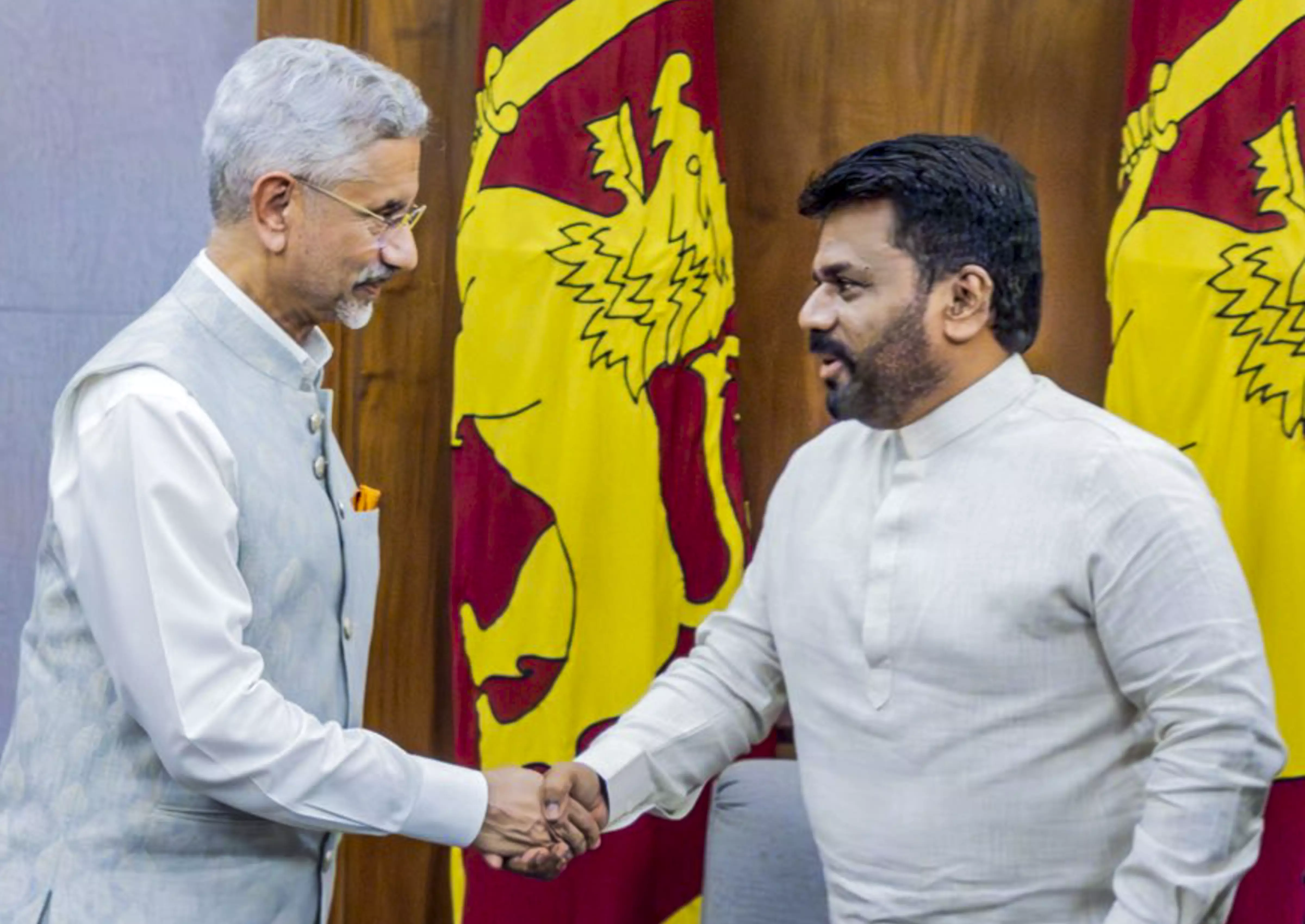 Jaishankar reaffirms Indias support for Sri Lanka’s economic recovery