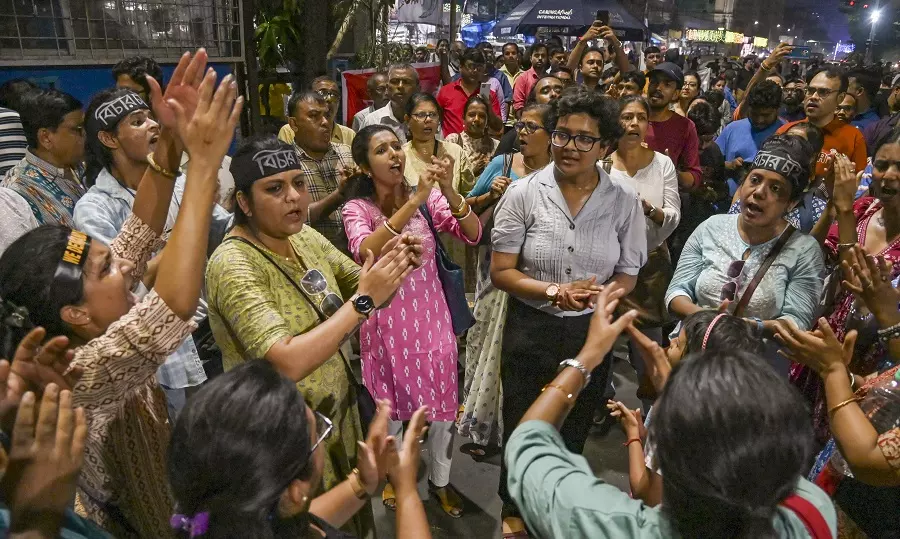 The junior doctors commenced their fast-unto-death in the Esplanade area in central Kolkata on October 5. Photo: PTI