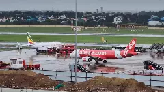 Over 30 flights receive bomb threats on Saturday