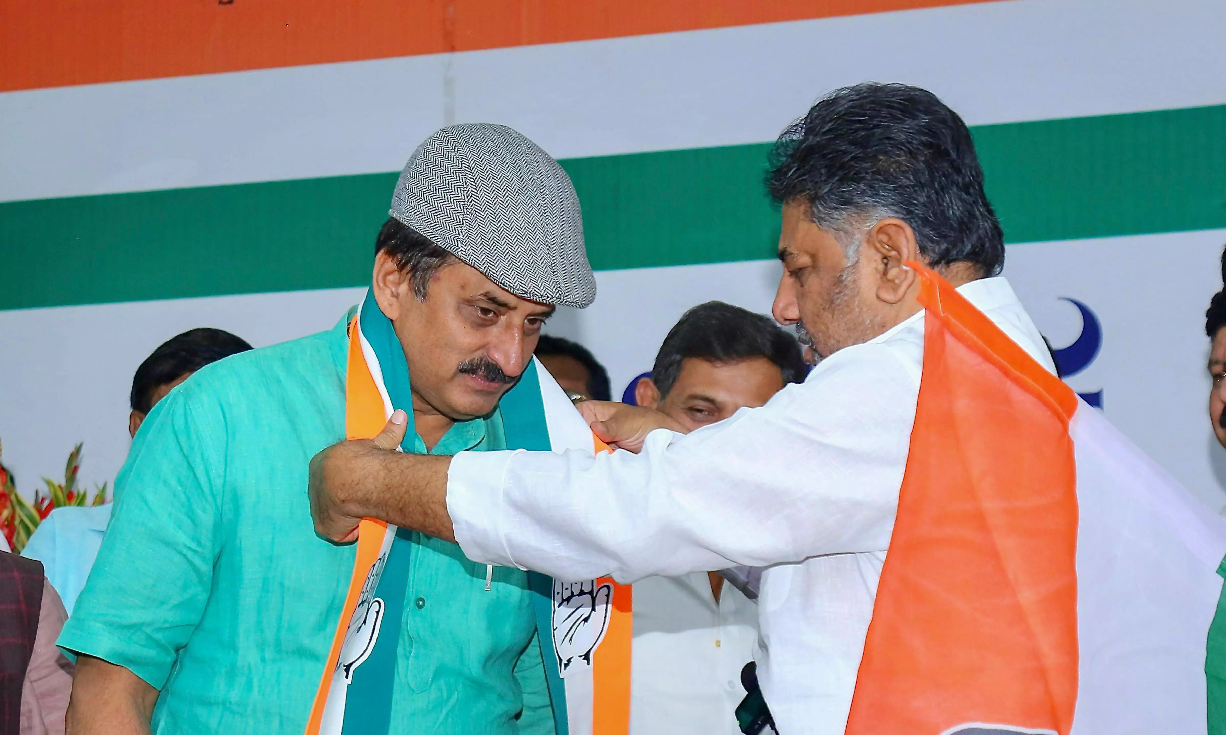 BJP leader Yogeeshwara joins Cong, set to be its candidate in Channapatna bypolls