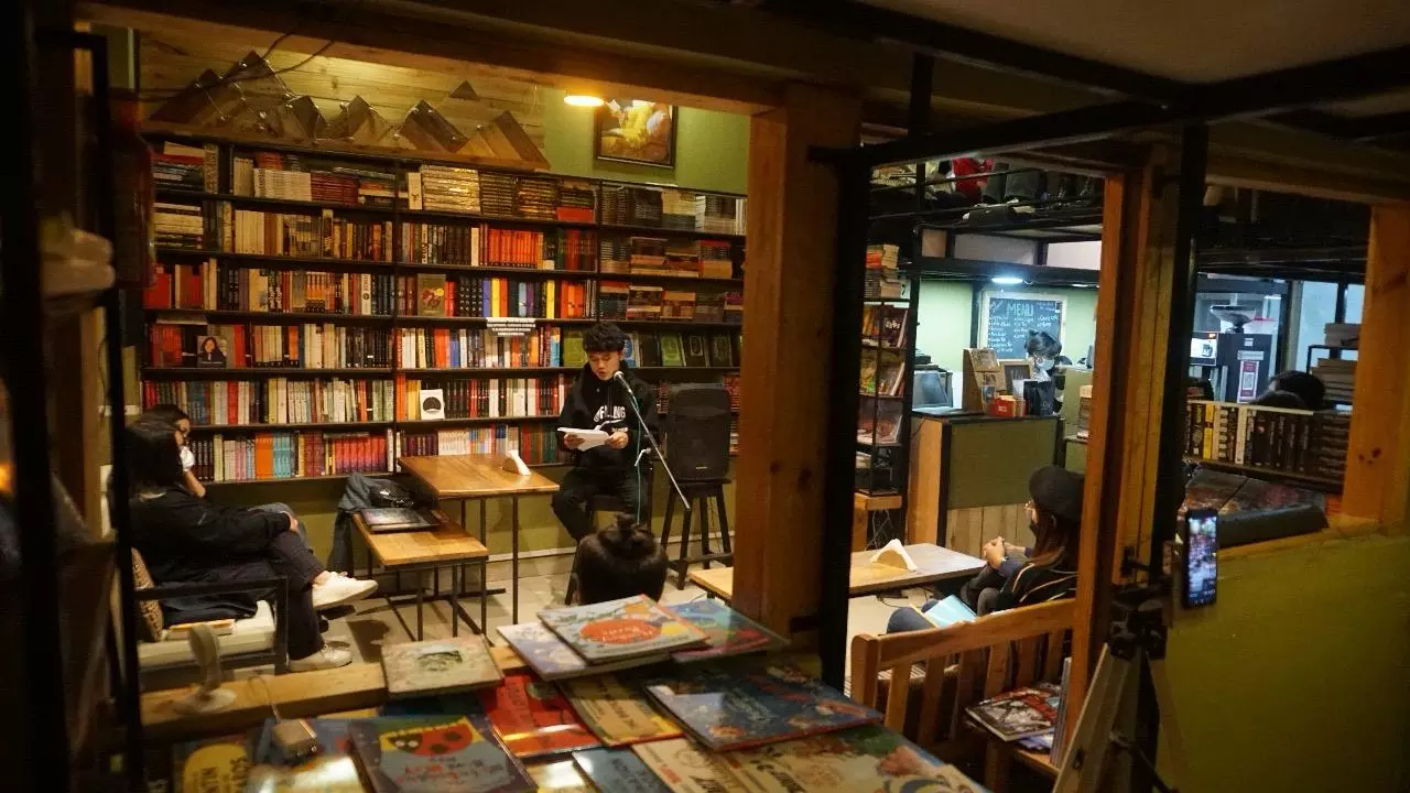 A reading session underway at The Book Café Aizawl.