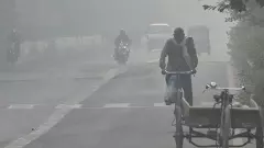 Delhi shrouded in thick layer of smog on Diwali morning, air quality very poor