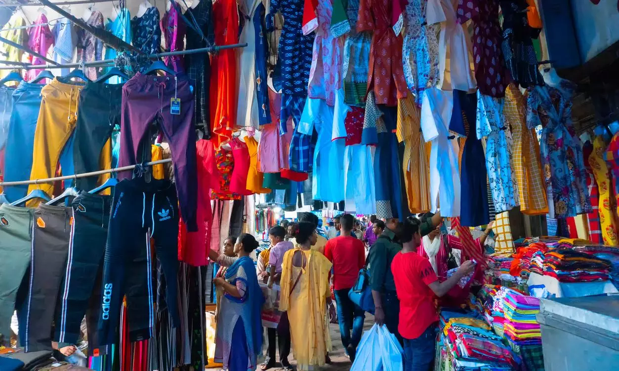 Kolkata Esplanade market