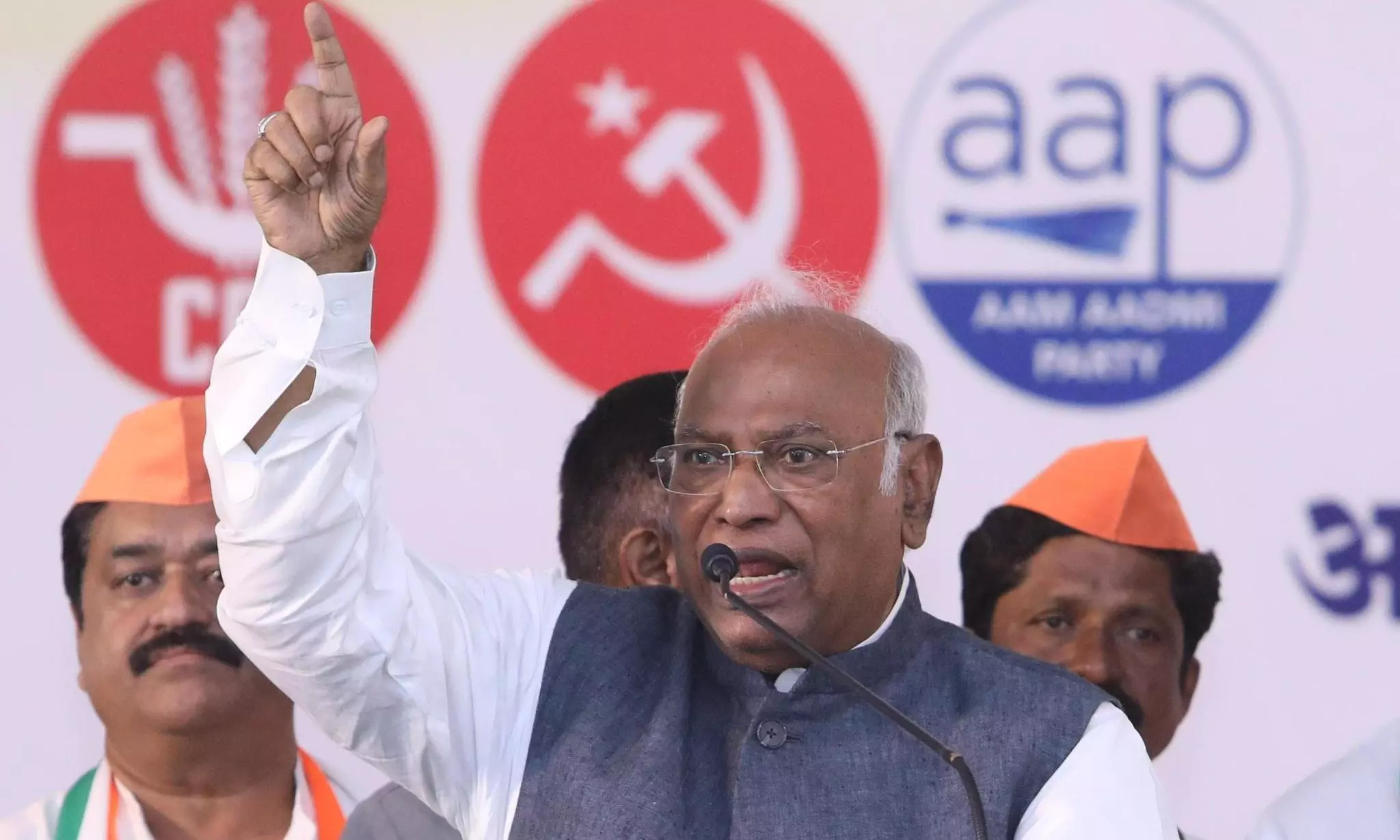 Kharge slams BJP’s poll ‘jumla’, claims party copying Congress guarantees