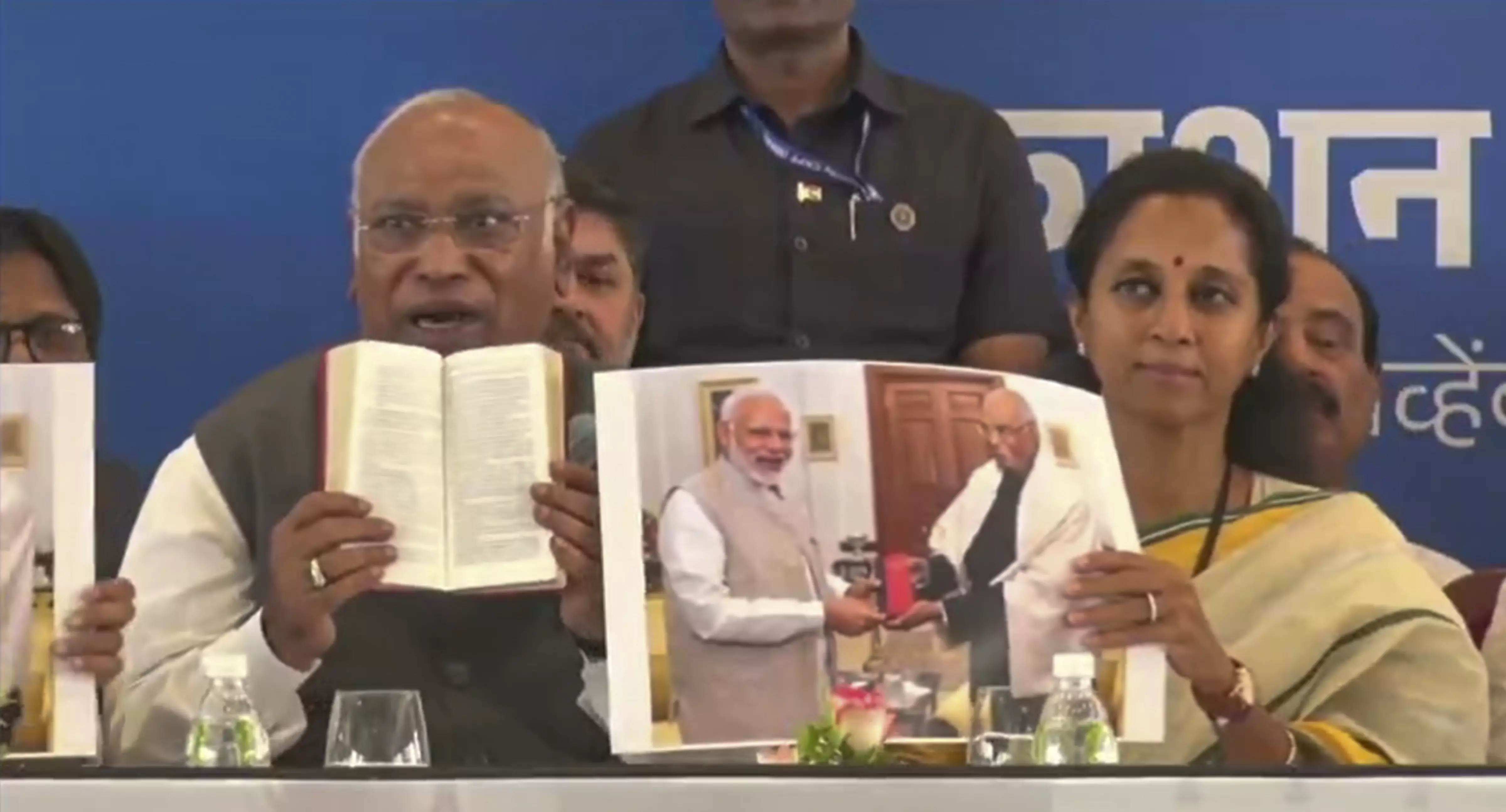 Kharge targets PM Modi, BJP for linking red book of Constitution with urban Naxalism