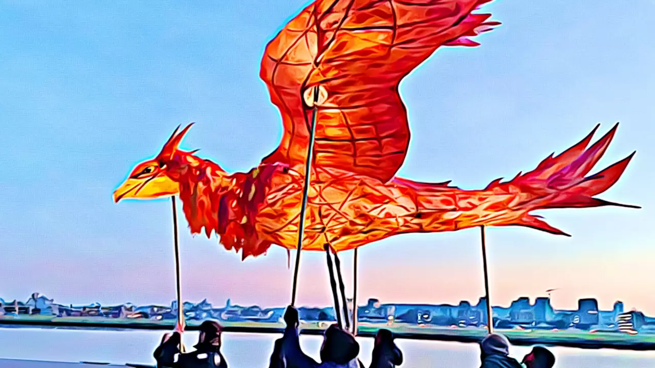 Of giant puppets and lantern puppets