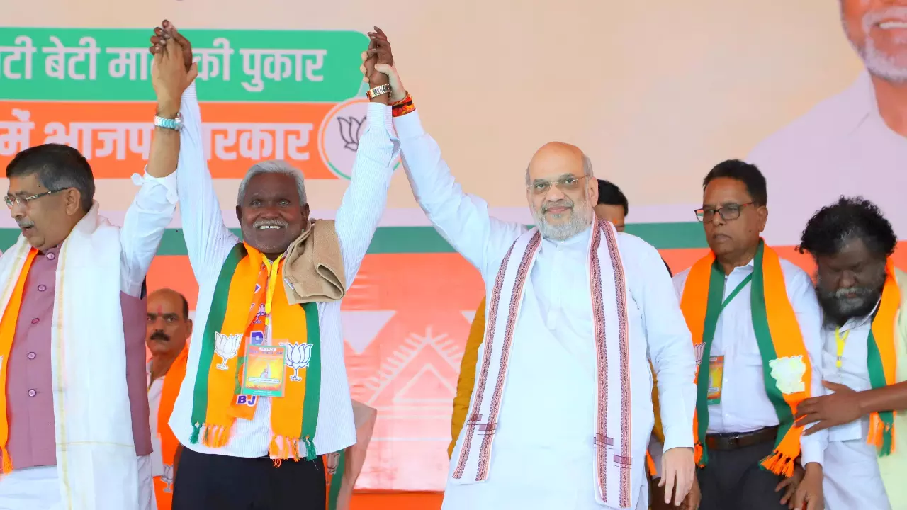 Jharkhand: Shah promises panel to identify, evict infiltrators if BJP forms govt