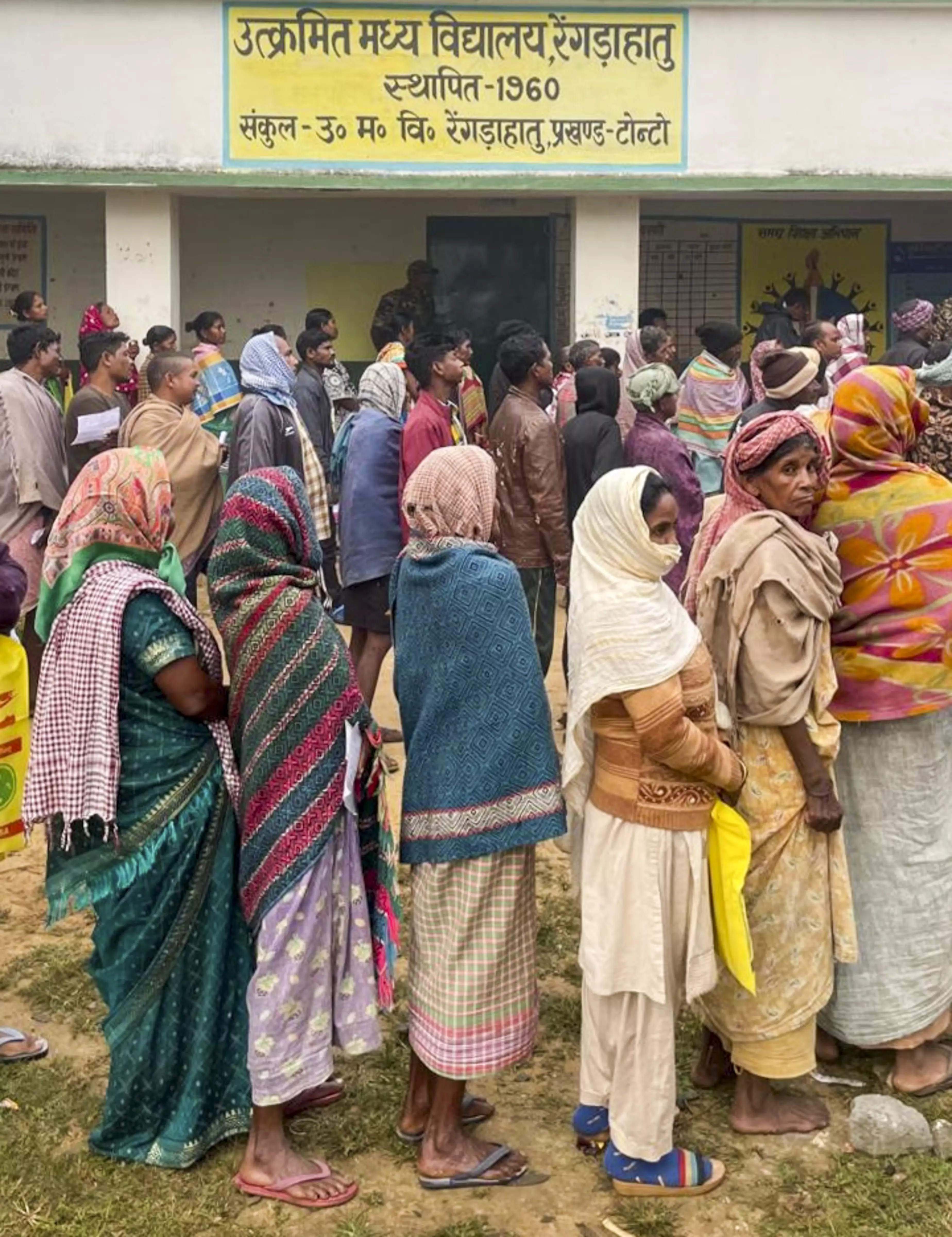 Jharkhand voters unfazed by boycott calls in Maoist-affected areas: EC