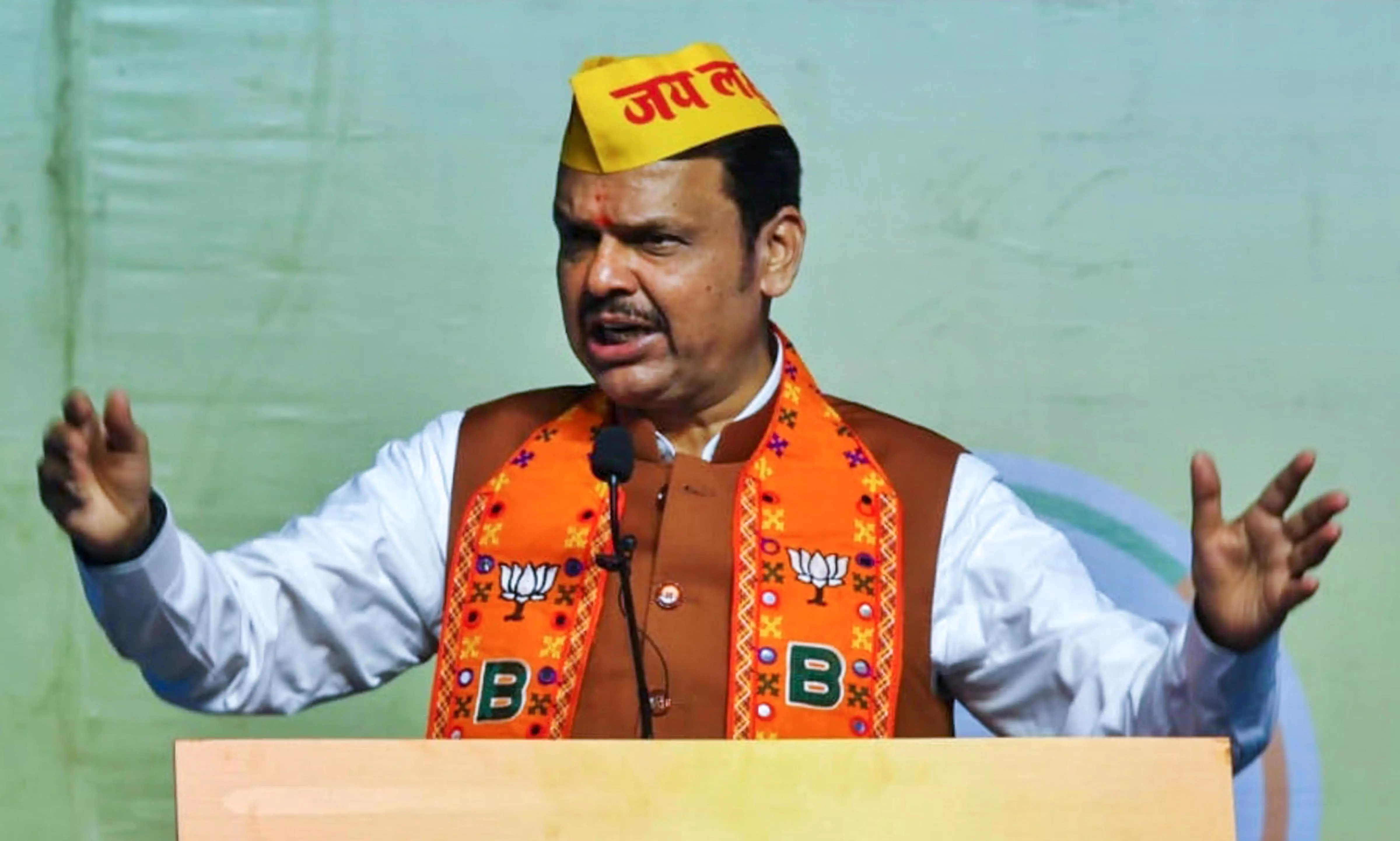 Batenge to katenge about unity, some have failed to grasp its core meaning: Fadnavis