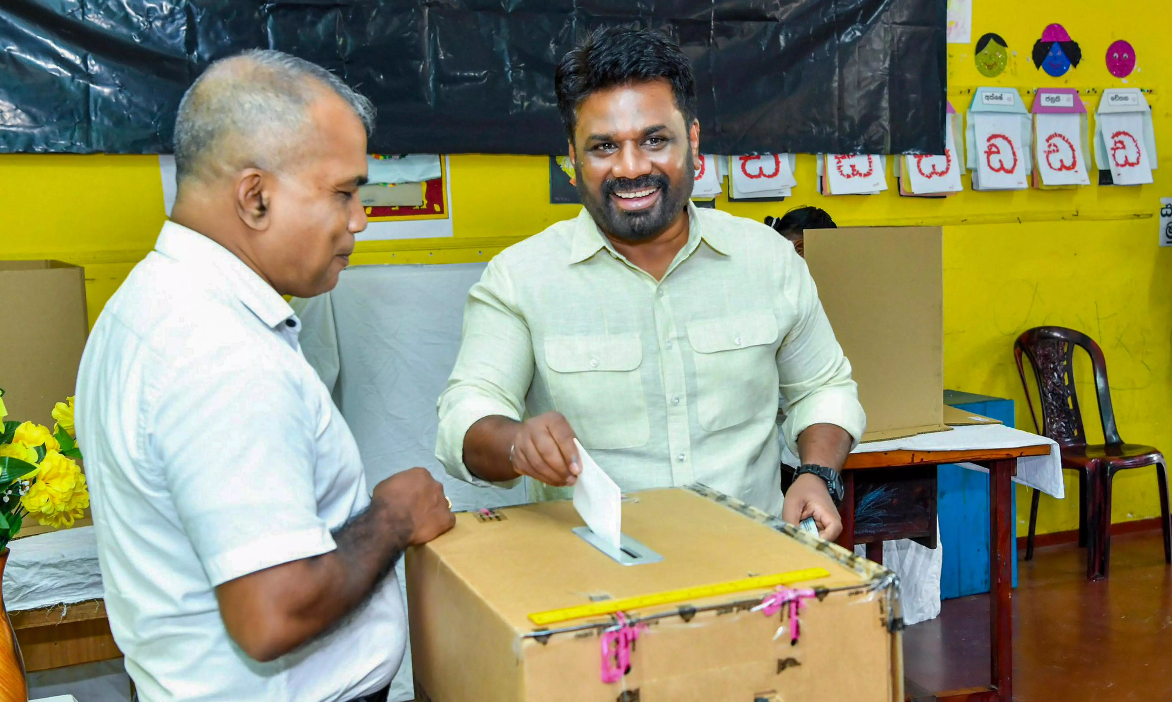 Sri Lanka: Voting over, Dissanayake expects mandate for strong parliament