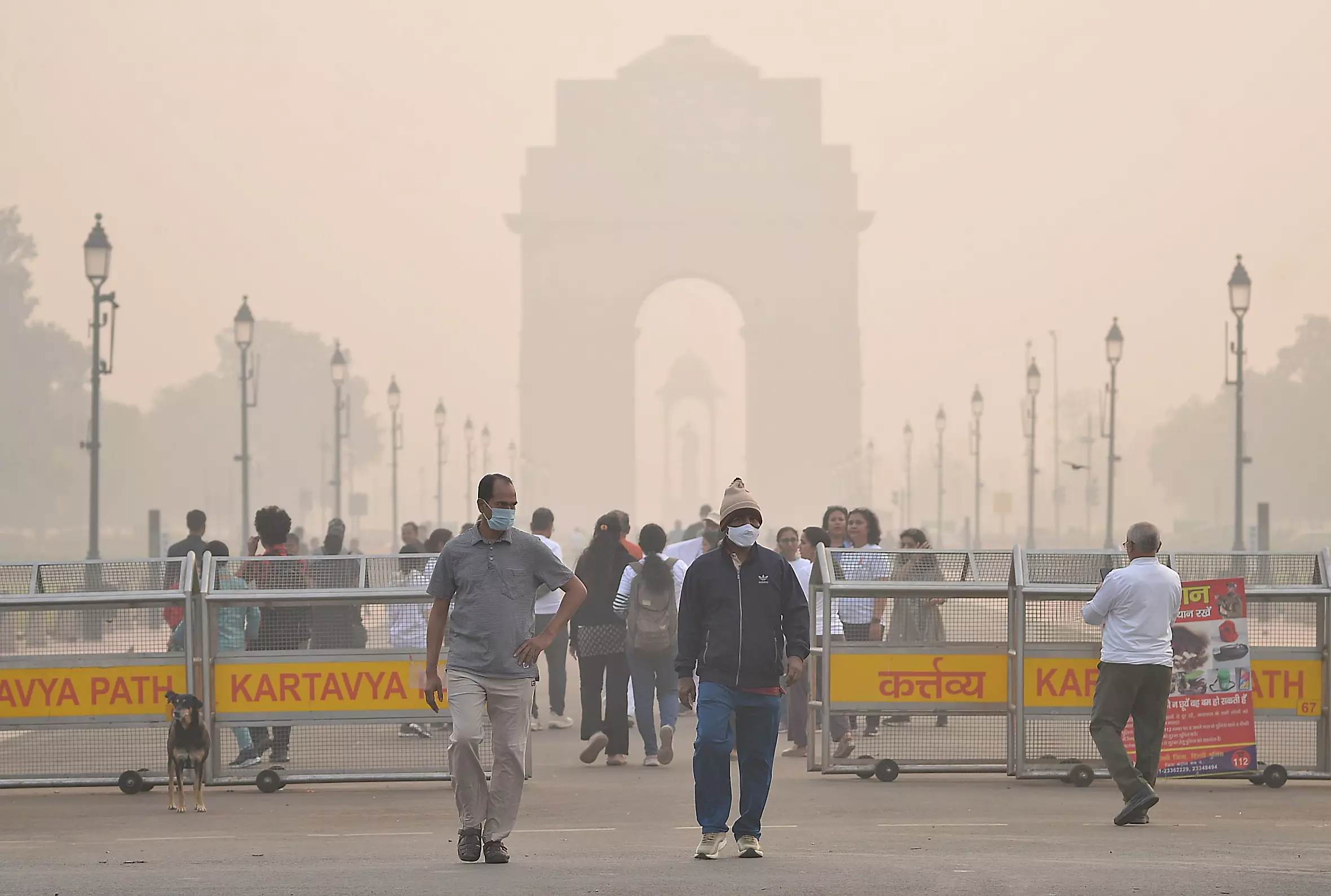 Delhis pollution battle: Ban on vehicles, staggered office timings, online classes