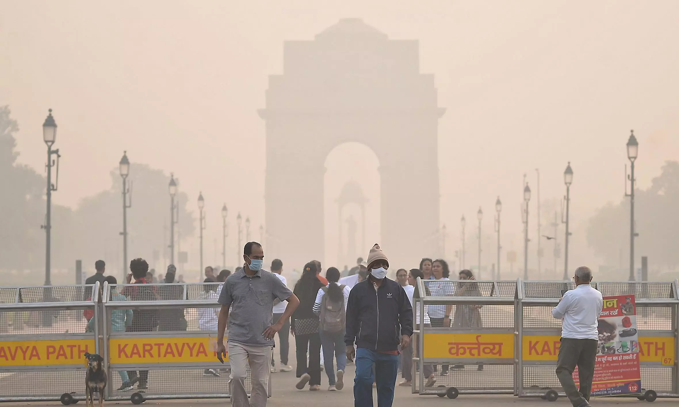 Delhi: Air quality improves slightly, but still in poor category