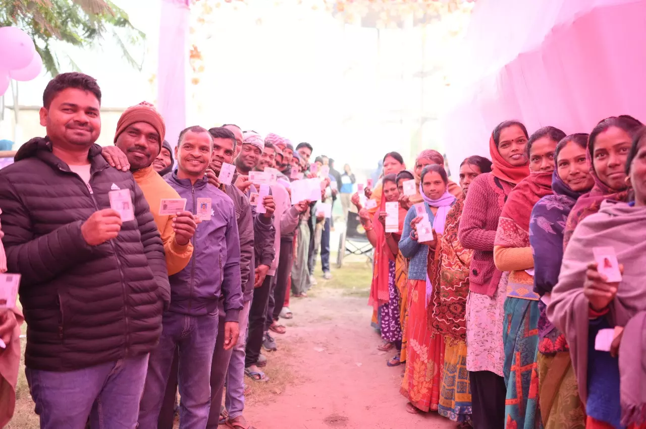 LIVE | Maharashtra records 6.61 per cent polling, Jharkhand 12.71 per cent till 9 am