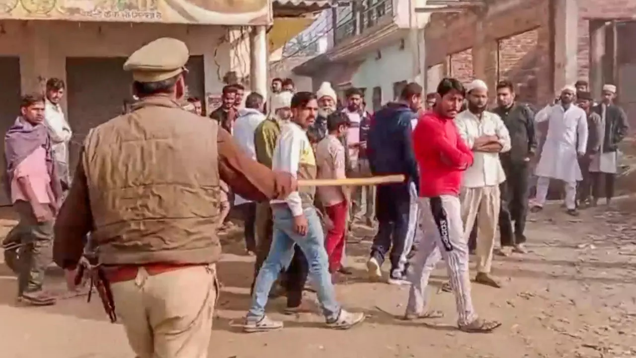 70 pc cops justify use of force, 60 pc back torture of suspects: Report 70 pc cops justify use of force, 60 pc back torture of suspects: Report