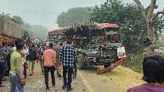 Bus-truck collision on Yamuna Expressway in Aligarh; 5 killed, several injured