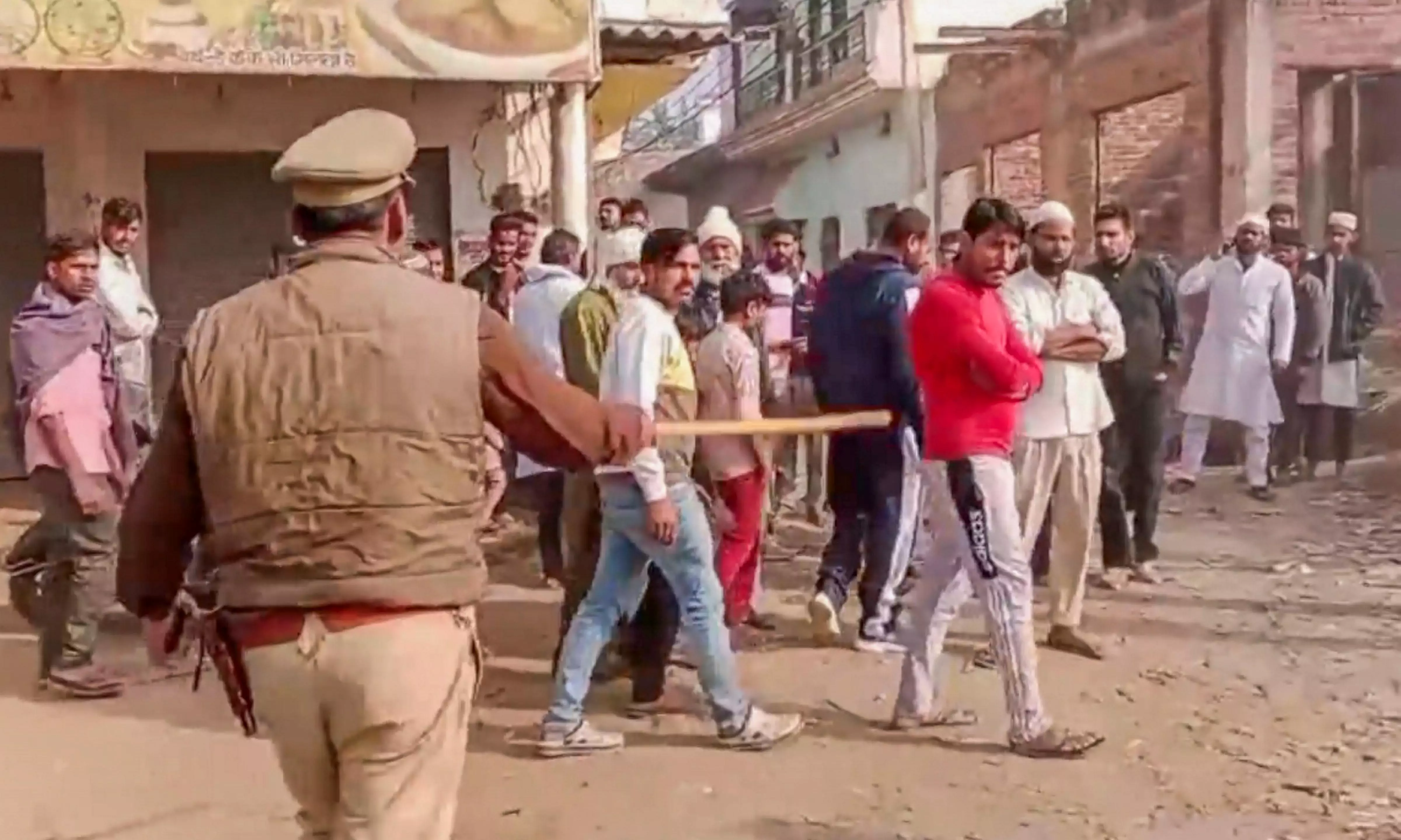 Meerapur assembly bypoll: Over 100 booked for violence, stone-pelting in UP