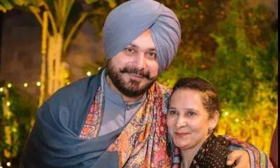 Navjot Sidhu’s wife gets Rs 850 Cr notice over his cancer treatment claims