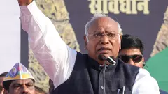 Modi govts rank incompetence led to steep slide in rupee: Kharge