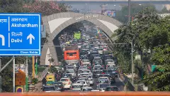 Farmers march causes massive traffic snarls on Delhi-Noida border