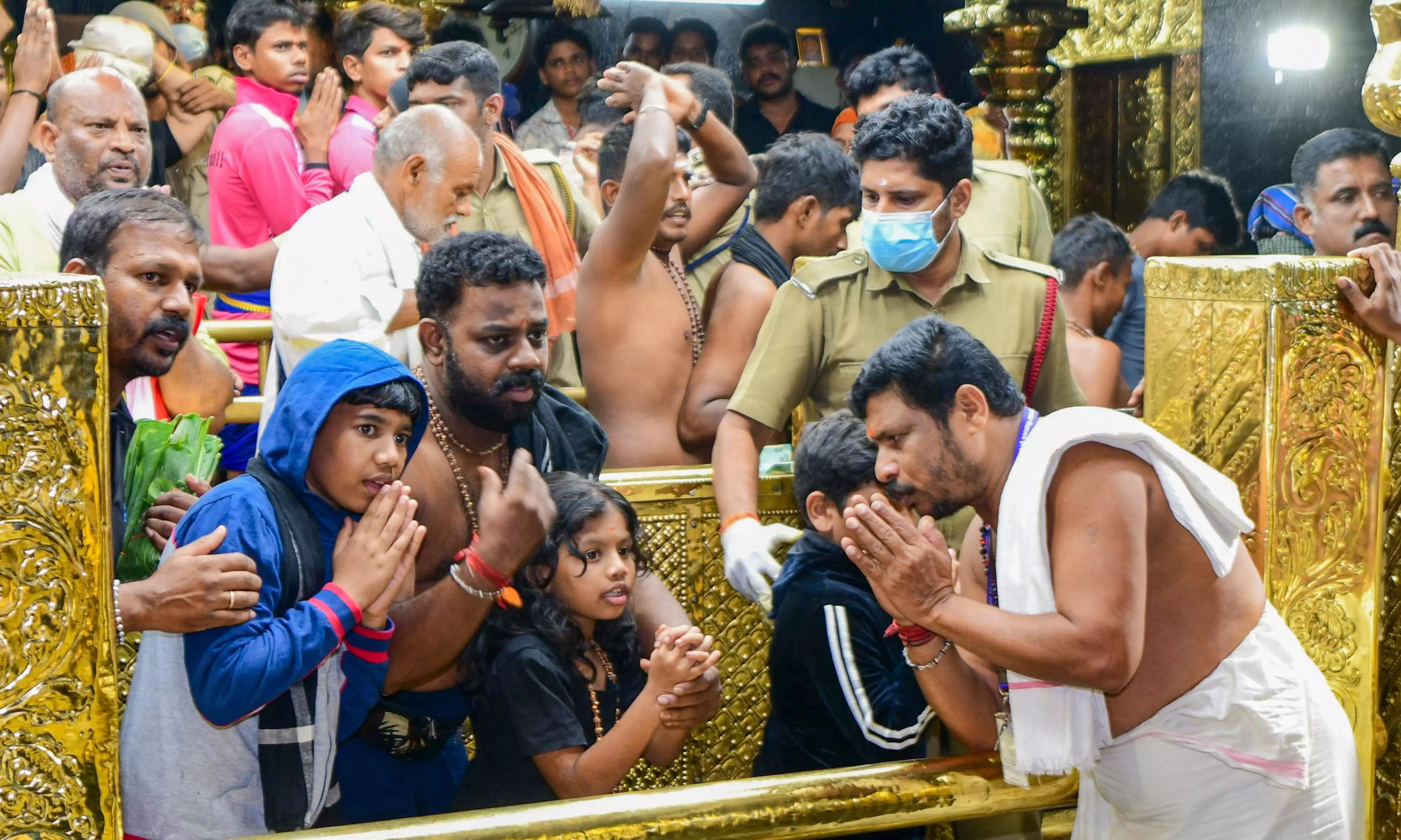 Heavy rainfall prompts ban on Sabarimala pilgrim activities in rivers, forest routes