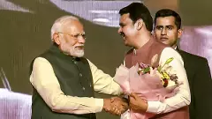 Maharashtra oath-taking LIVE | State will see politics of change, not revenge: Fadnavis