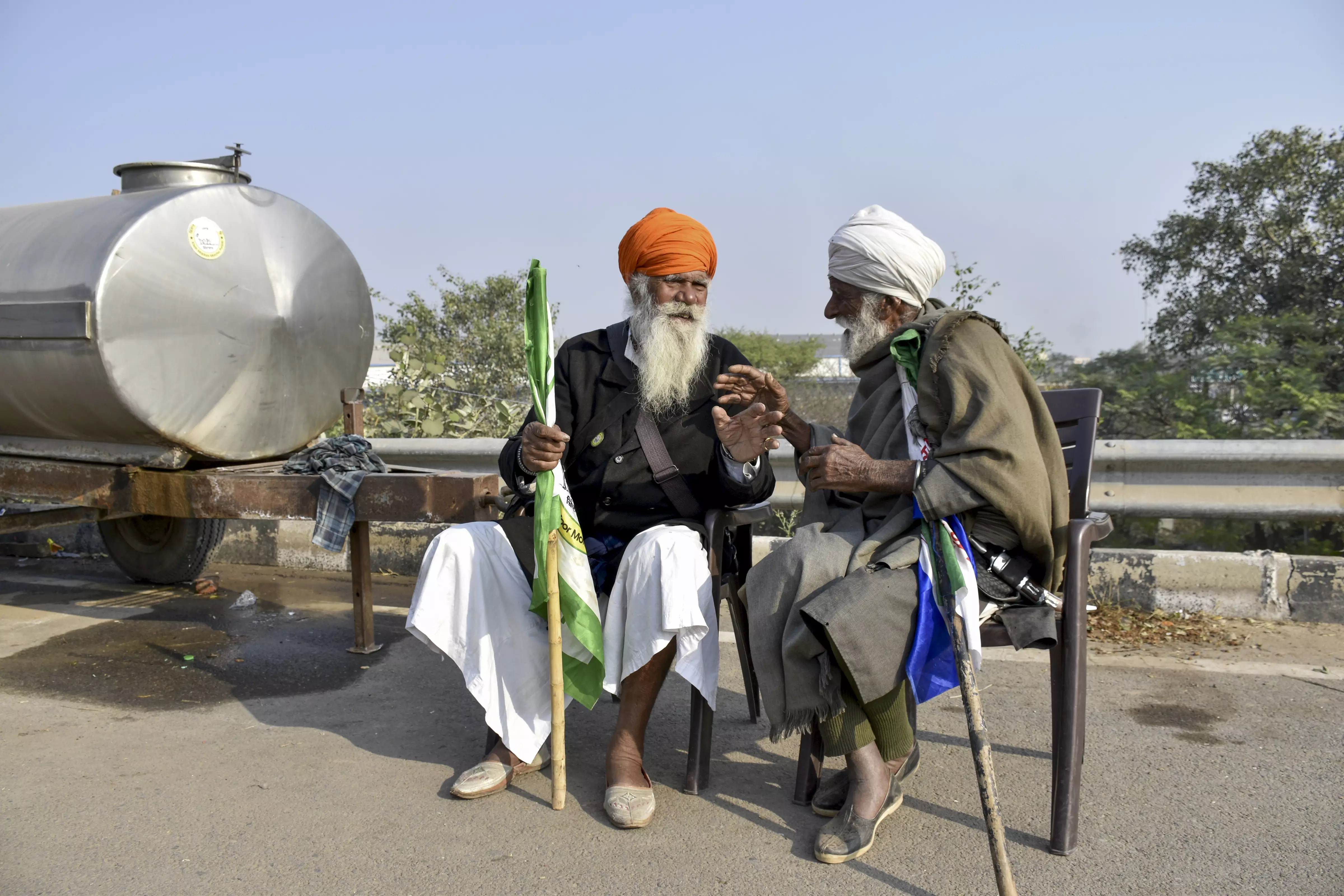 Ahead of Delhi polls, Centre under pressure from NDA allies to hold talks with farmers