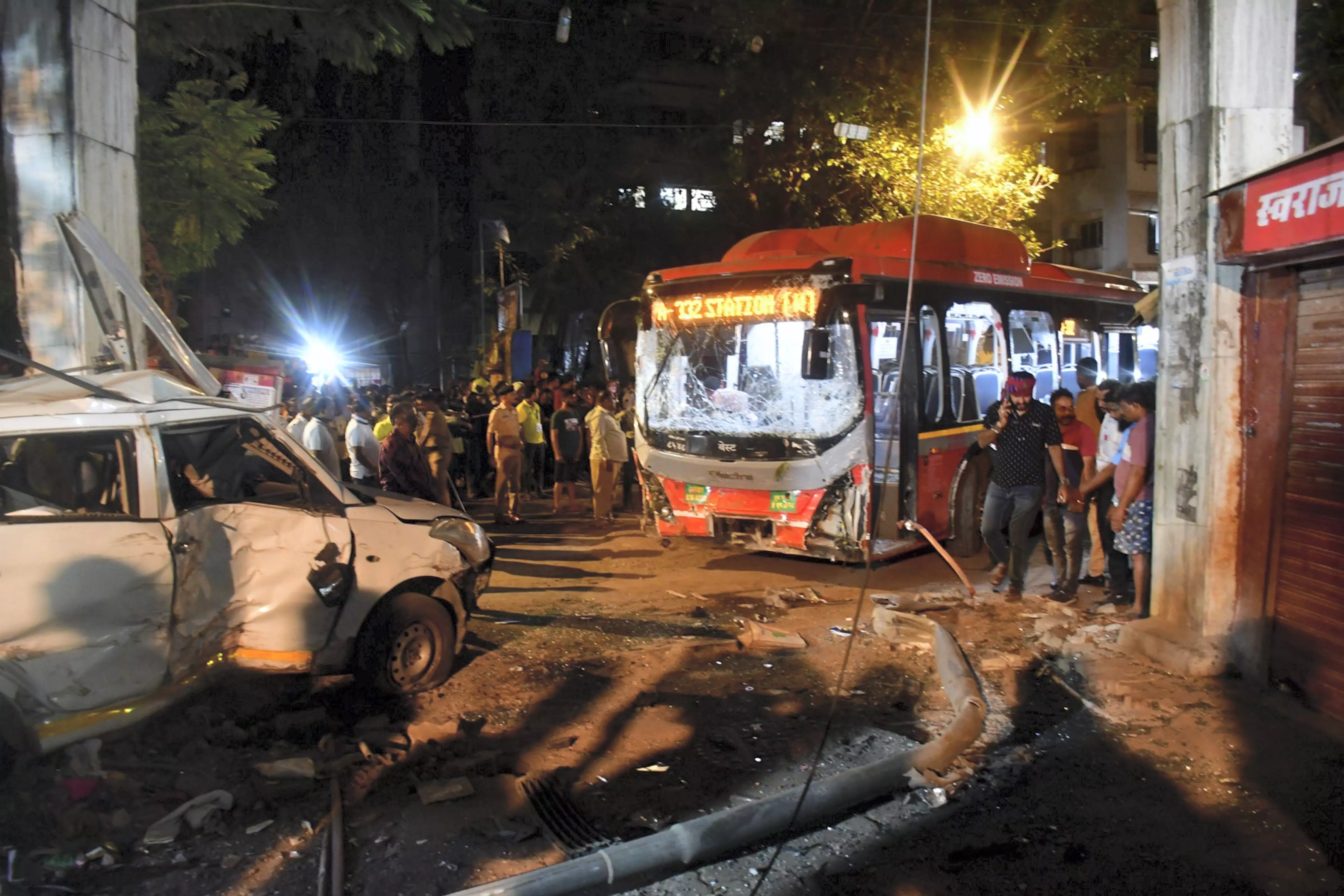 Mumbai BEST bus accident