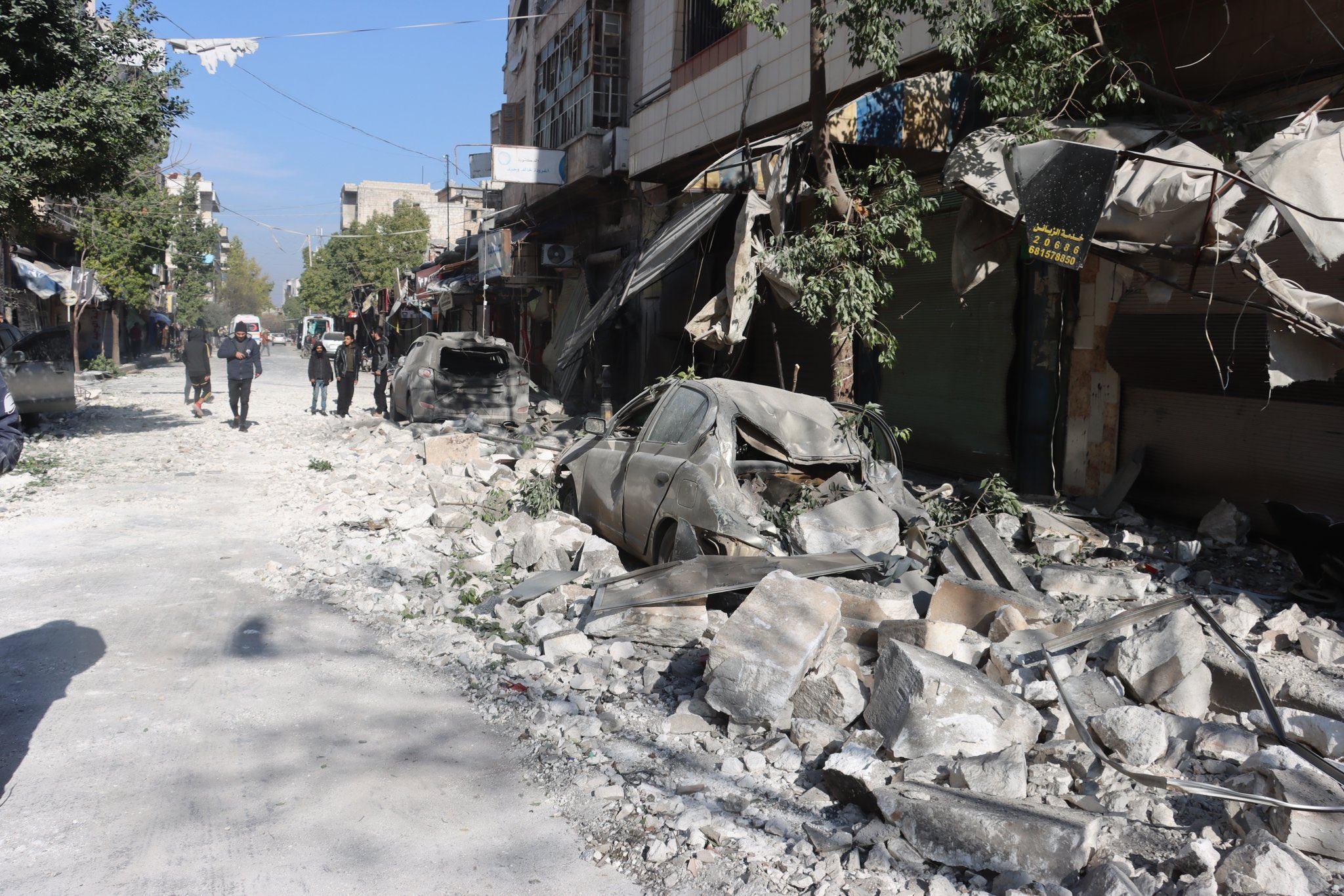 US launches fresh strikes on Islamic State targets in Syria after deadly Palmyra attack