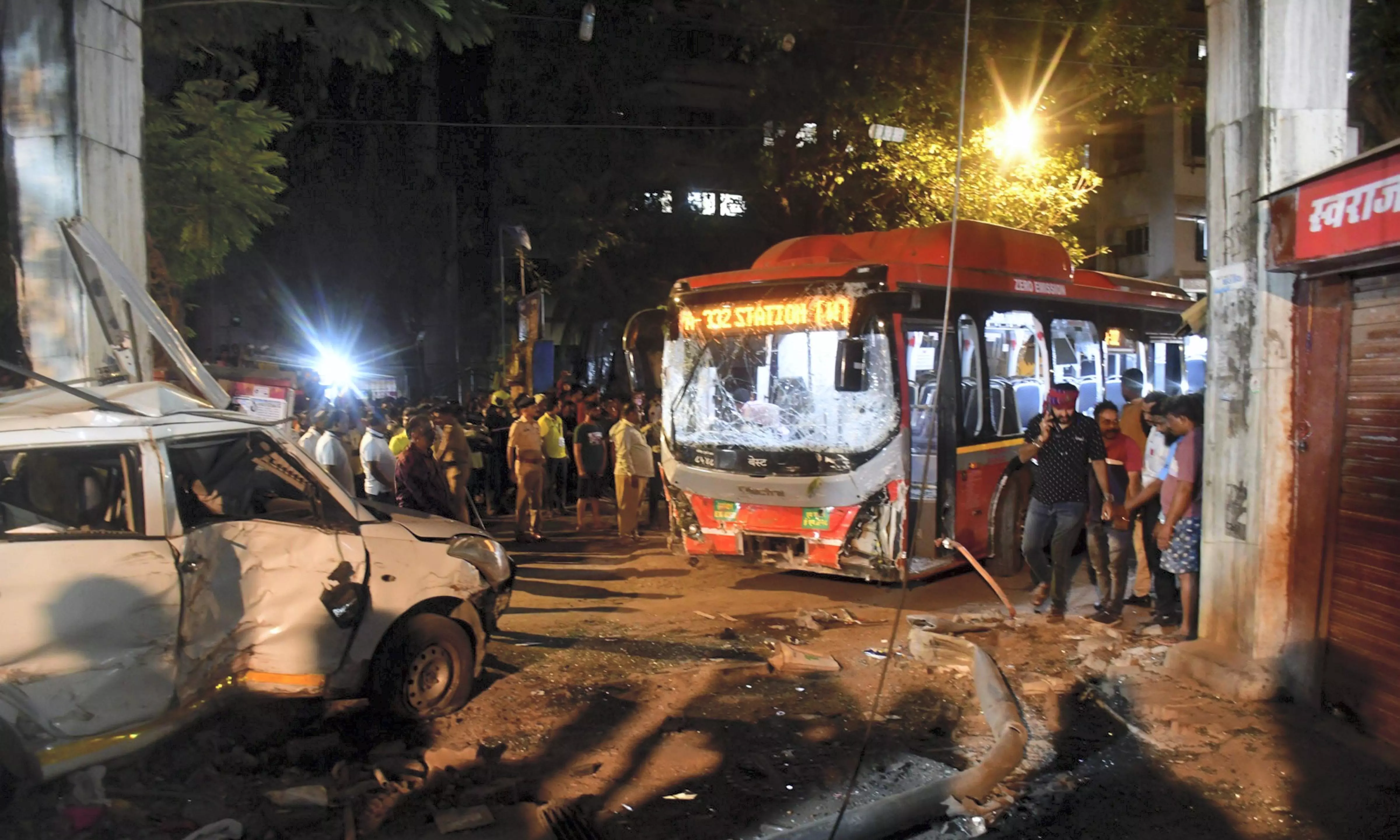 Mumbai BEST bus accident