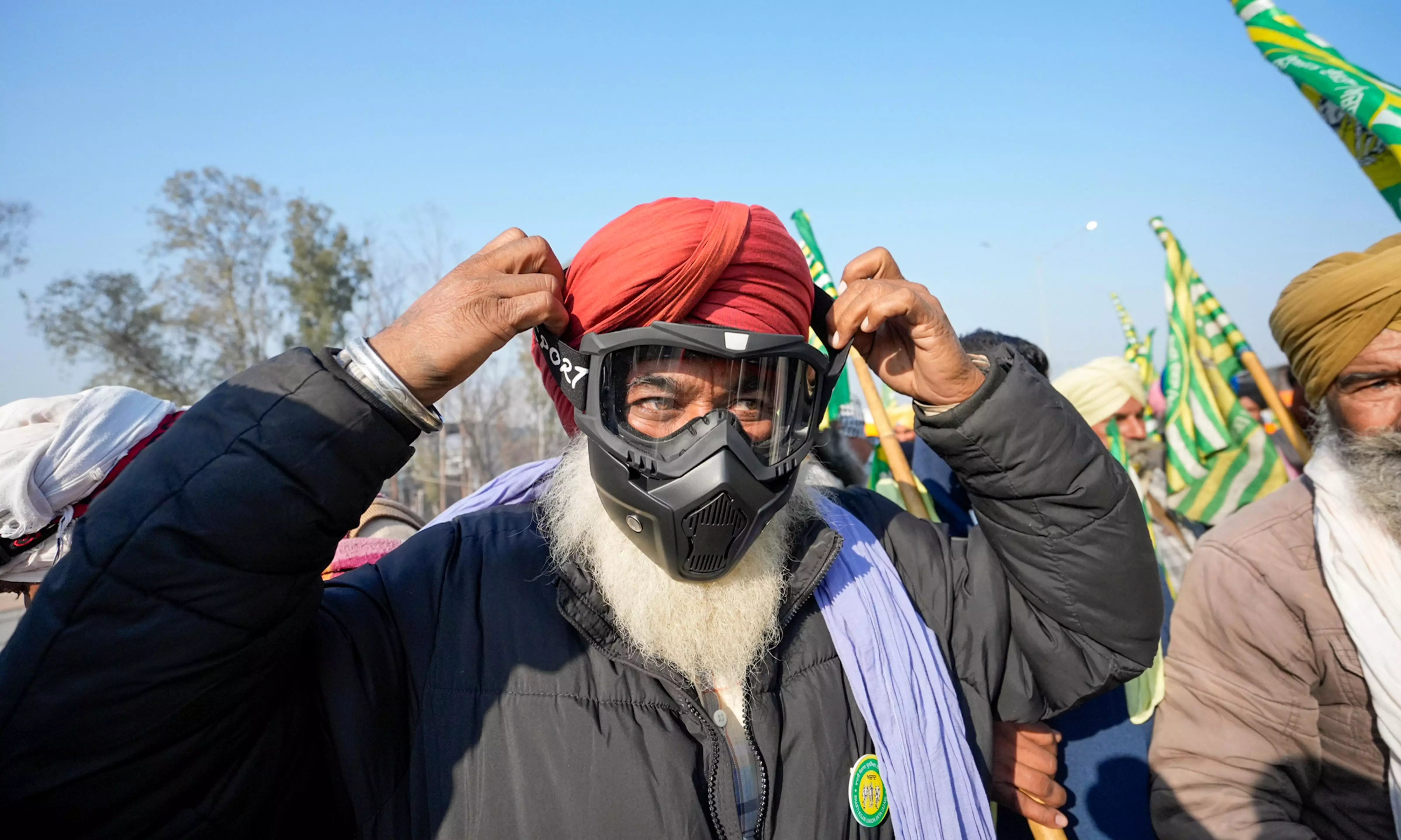 Tear-gassed farmers suspend foot march to Delhi for the day