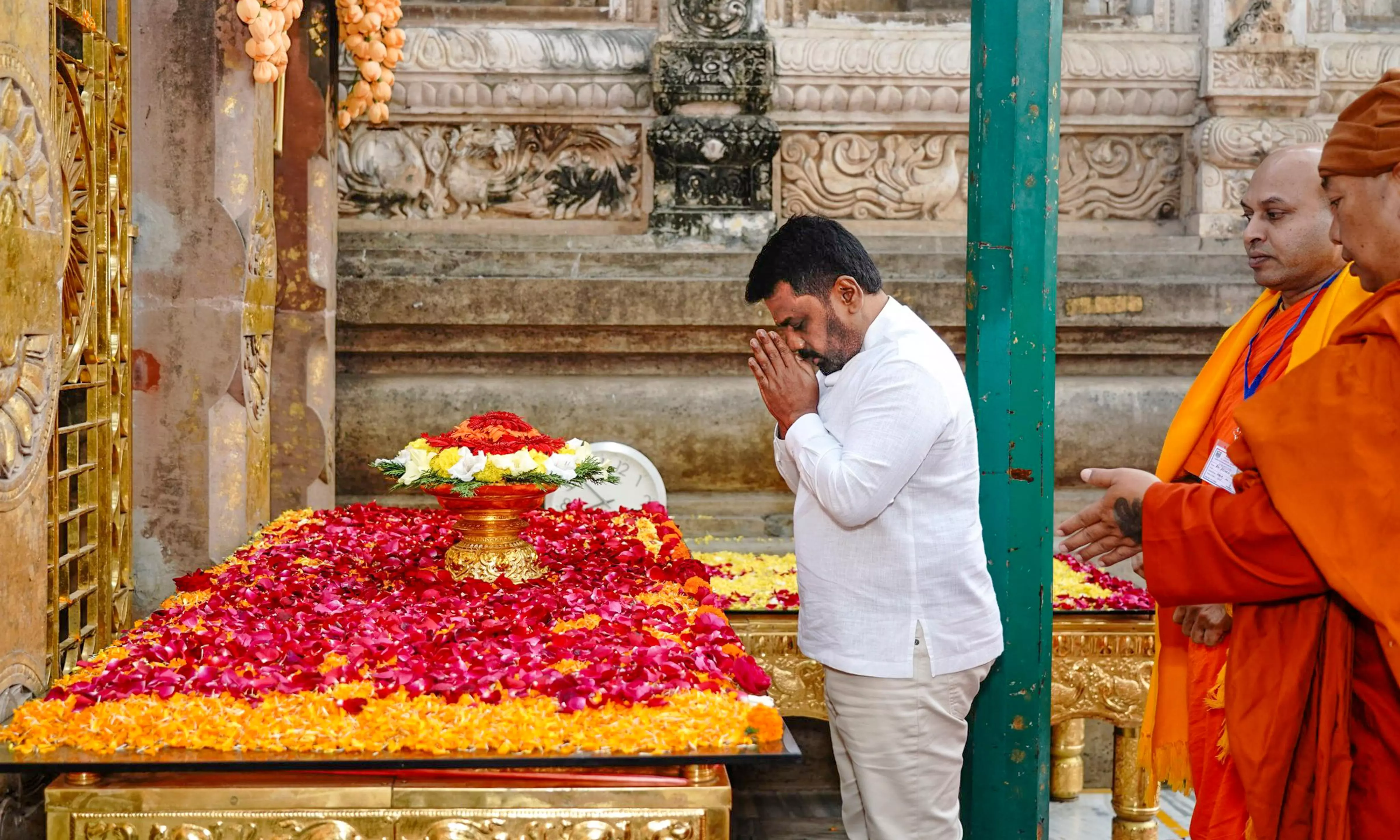 Sri Lankan President Dissanayake visits Mahabodhi Temple in Bihar