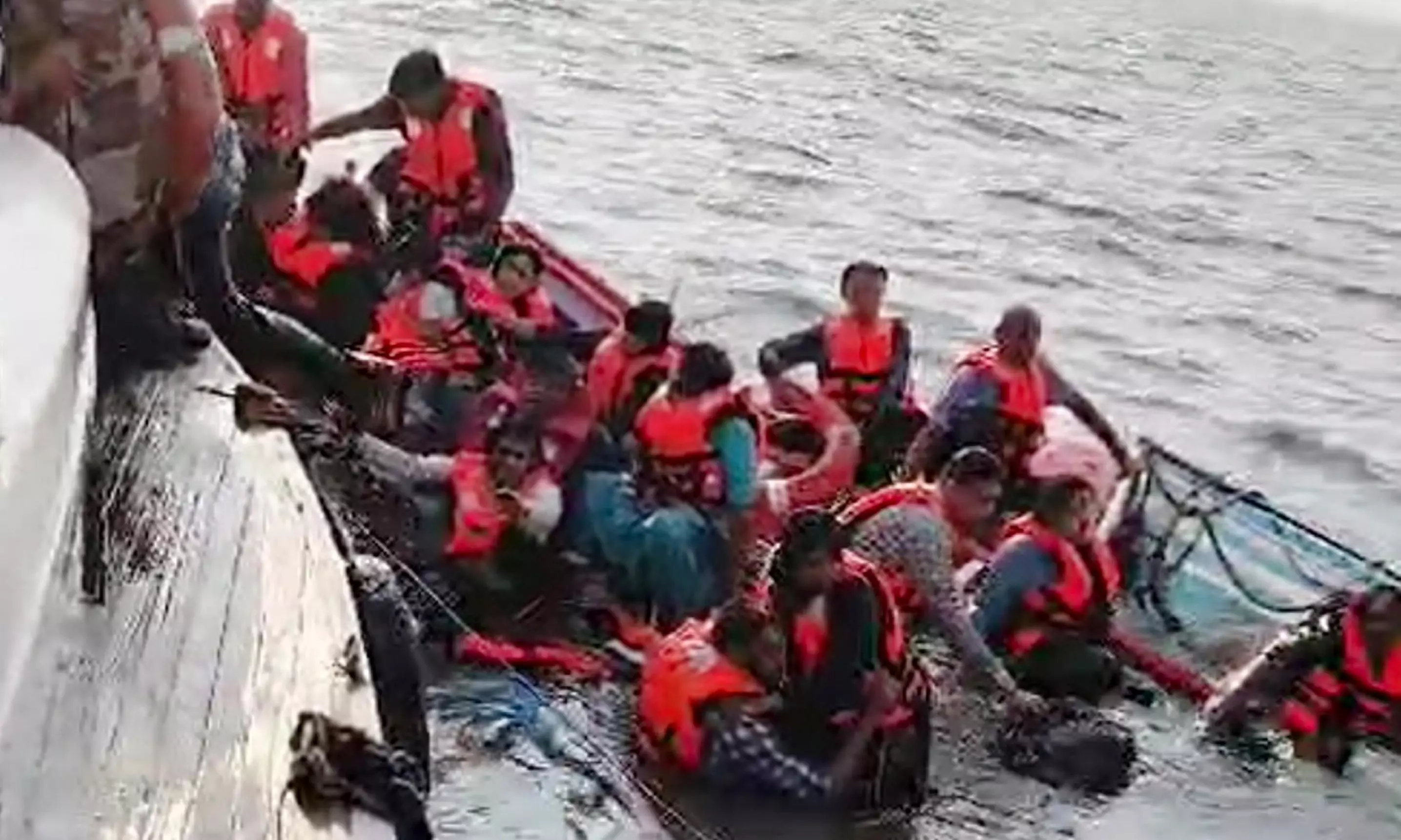 After ferry tragedy, life jackets mandatory for boat rides from Gateway of India