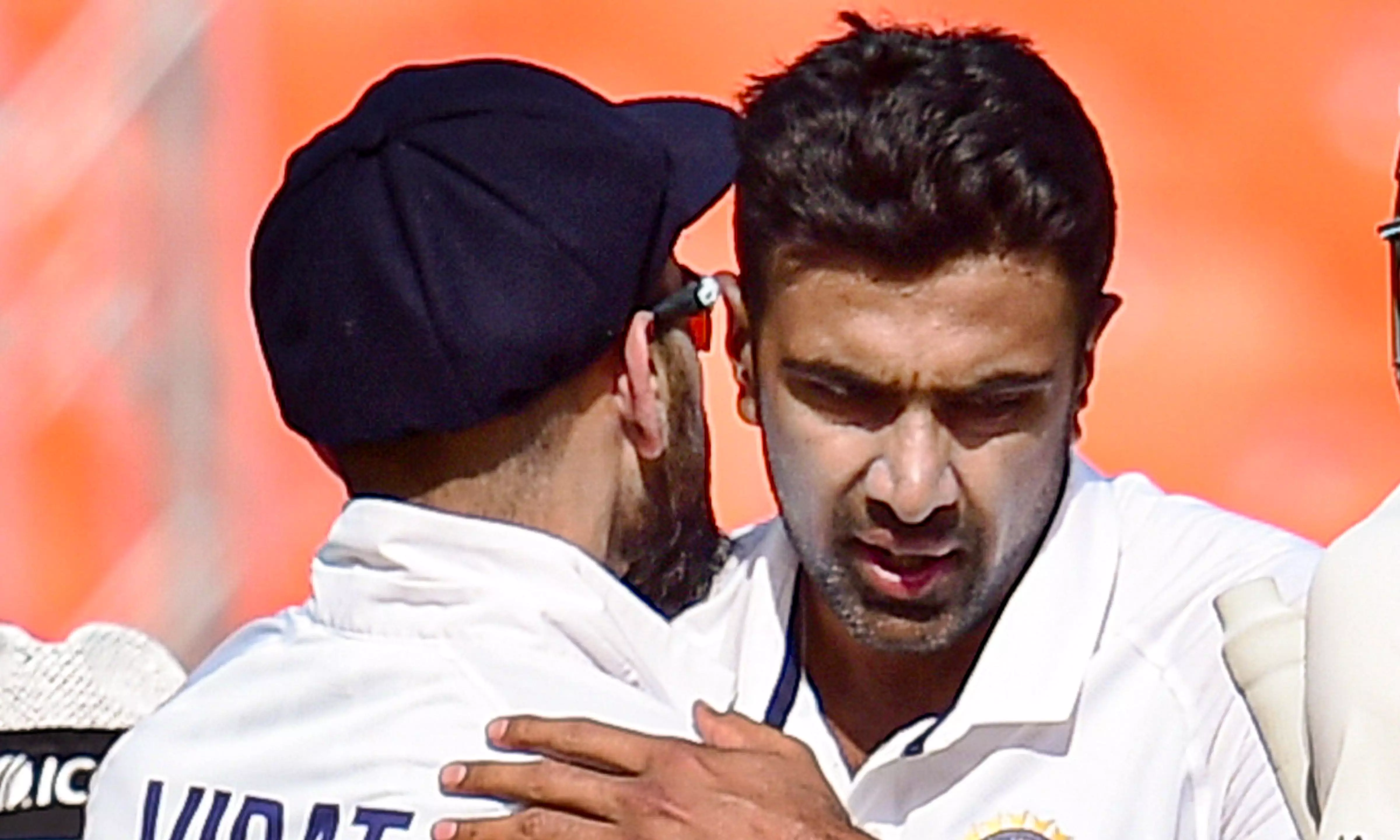 R Ashwin, Virat Kohli