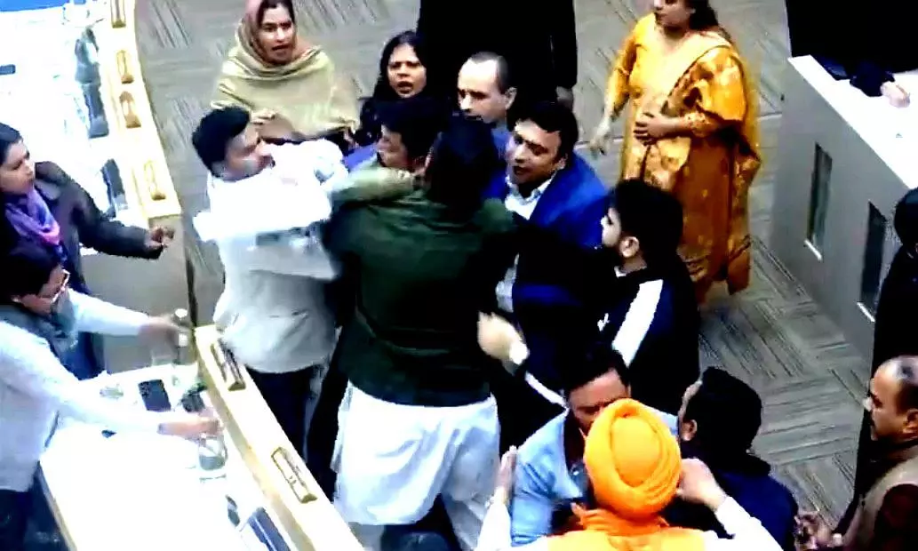 Cong, AAP councillors clash with BJP members in Chandigarh Municipal Corporation House