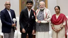 Narendra Modi, D Gukesh